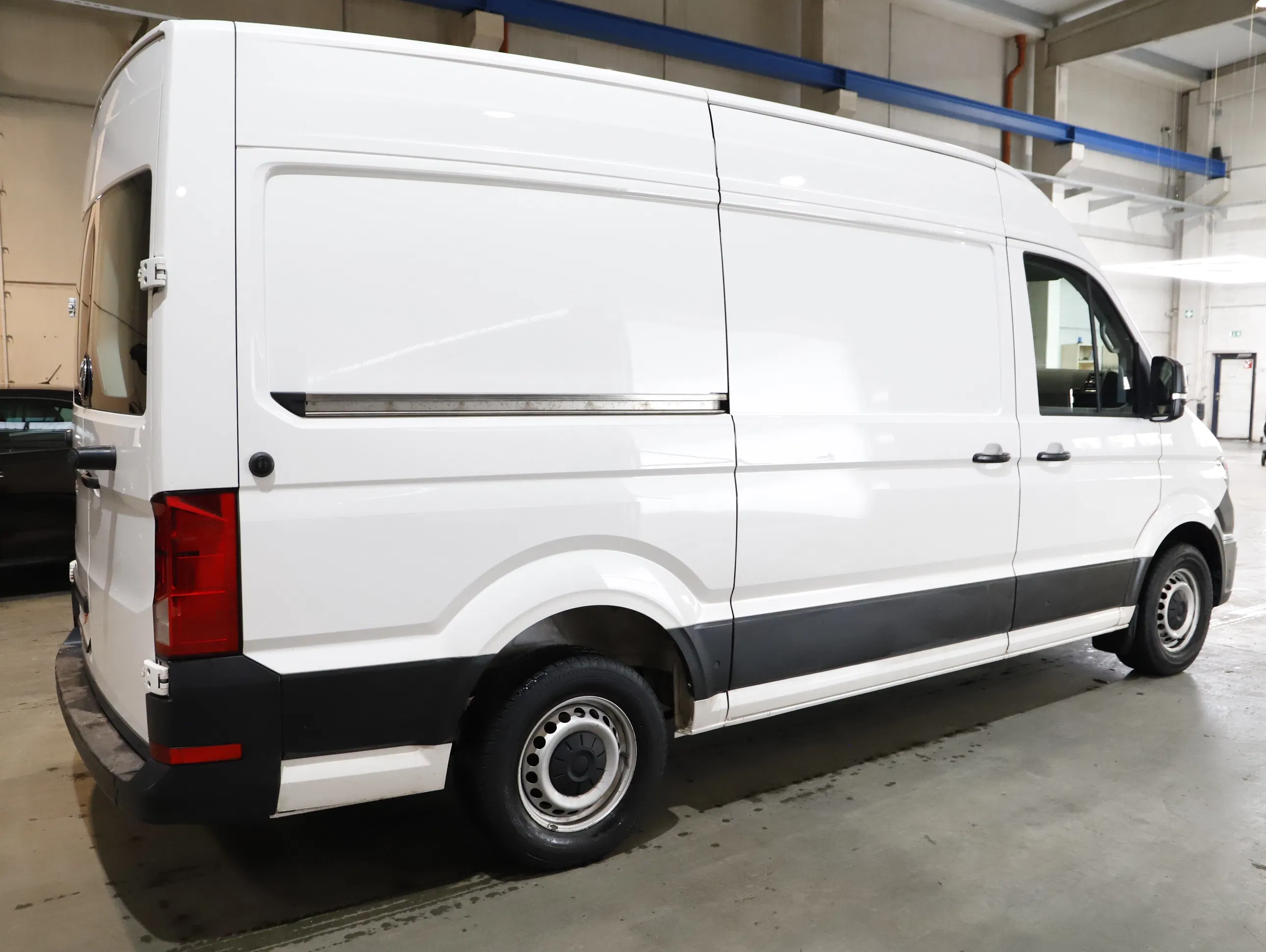 VW Crafter 35 2.0 TDI Kasten FWD mittellang Hochdach | Bild 21 von 25