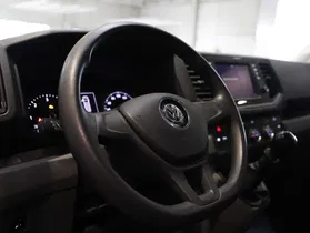 VW Crafter 35 2.0 TDI Kasten FWD mittellang Hochdach | Thumbnail 6 von 25
