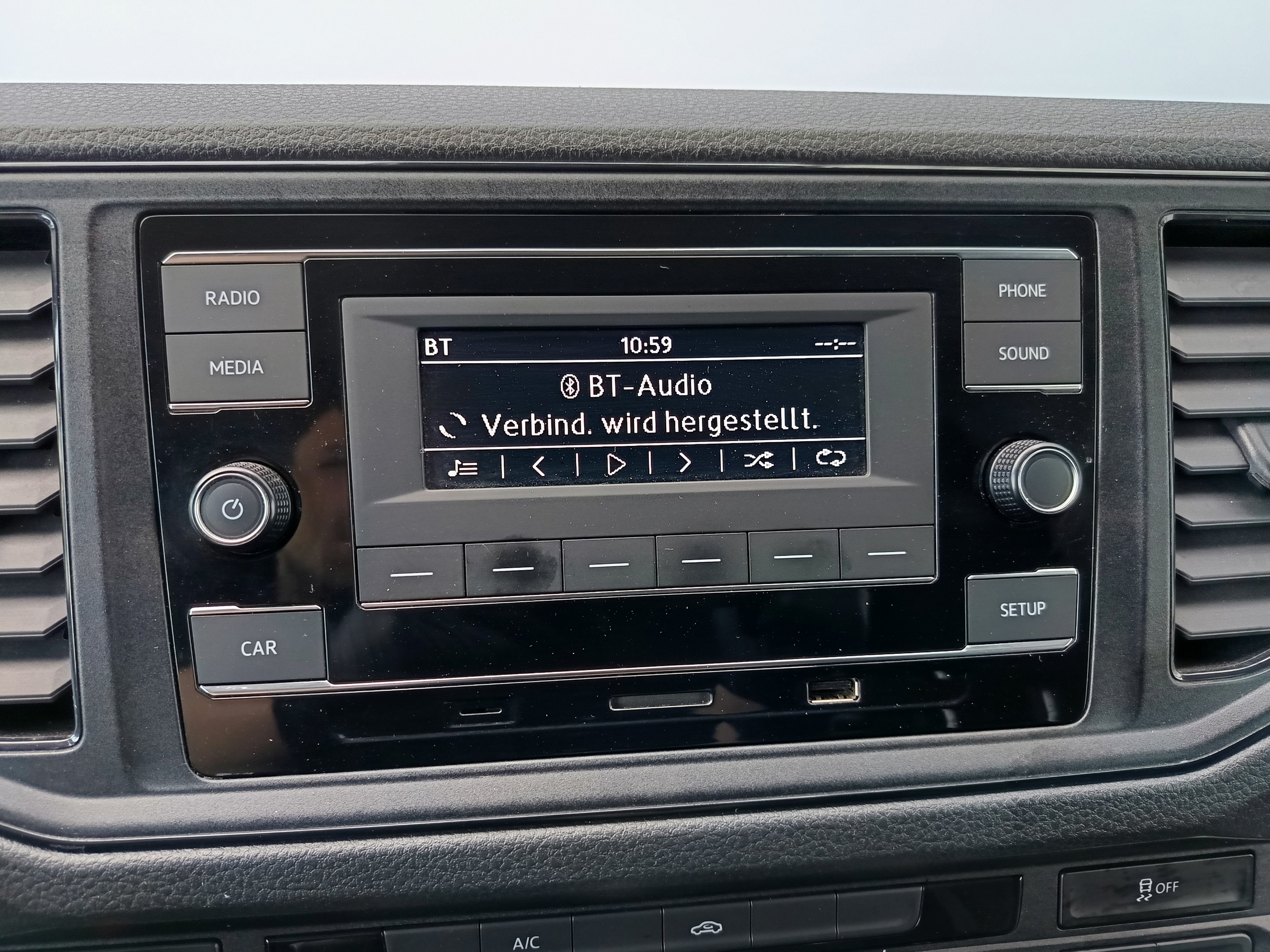 VW Crafter 30 2.0 TDI Kasten FWD mittellang | Bild 19 von 24