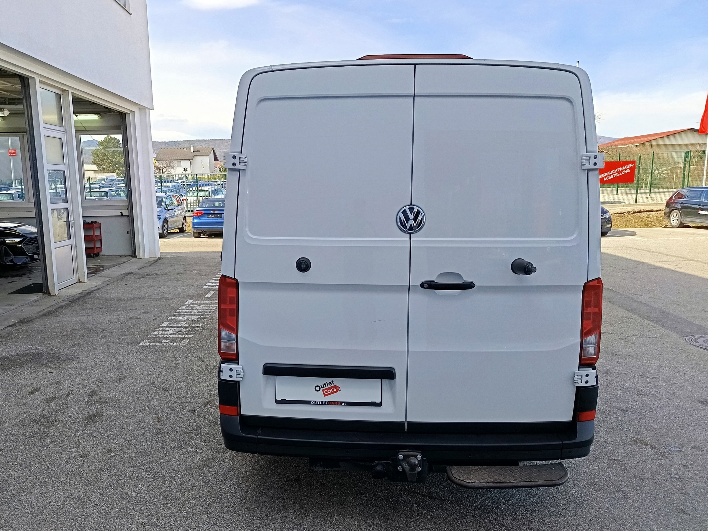 VW Crafter 30 2.0 TDI Kasten FWD mittellang | Bild 6 von 24