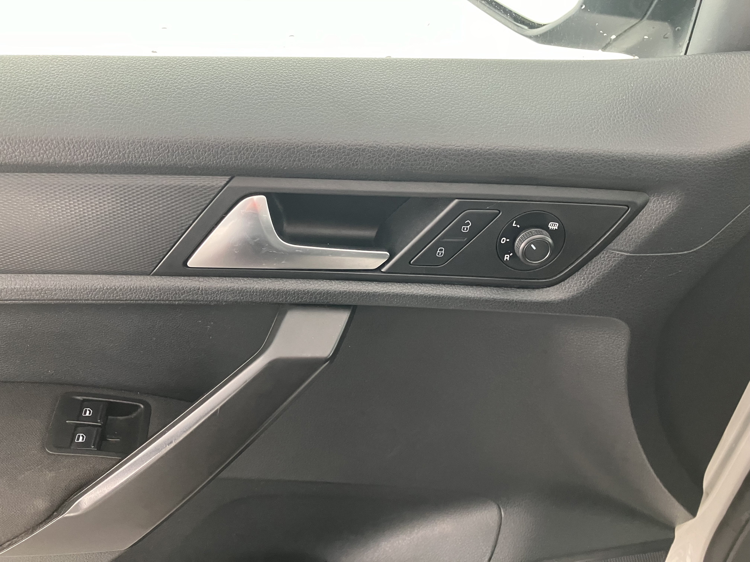 VW Caddy PKW 2.0 TDI BMT Maxi Trendline | Bild 6 von 26