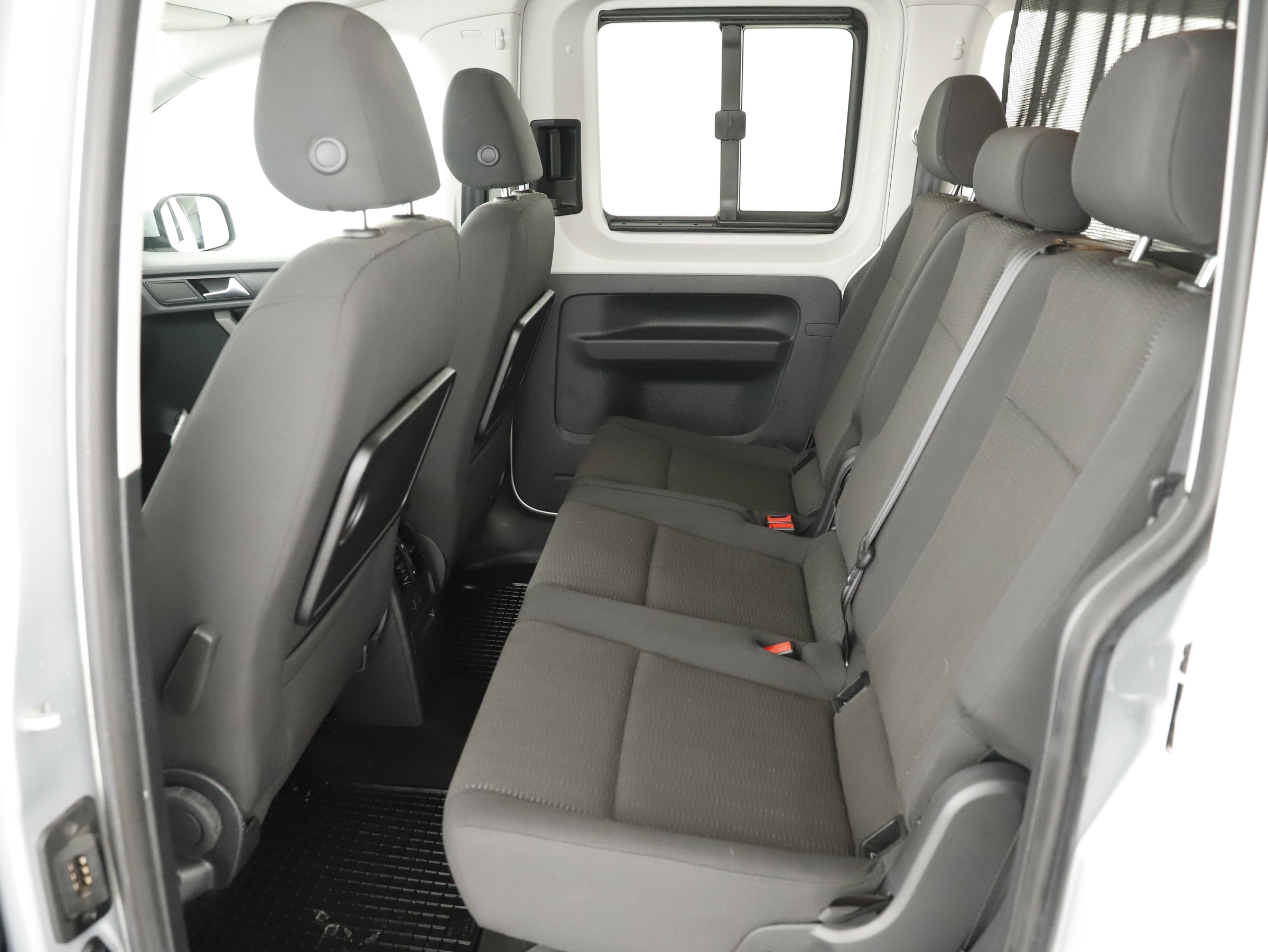 VW Caddy PKW 2.0 TDI BMT Comfortline | Bild 23 von 28