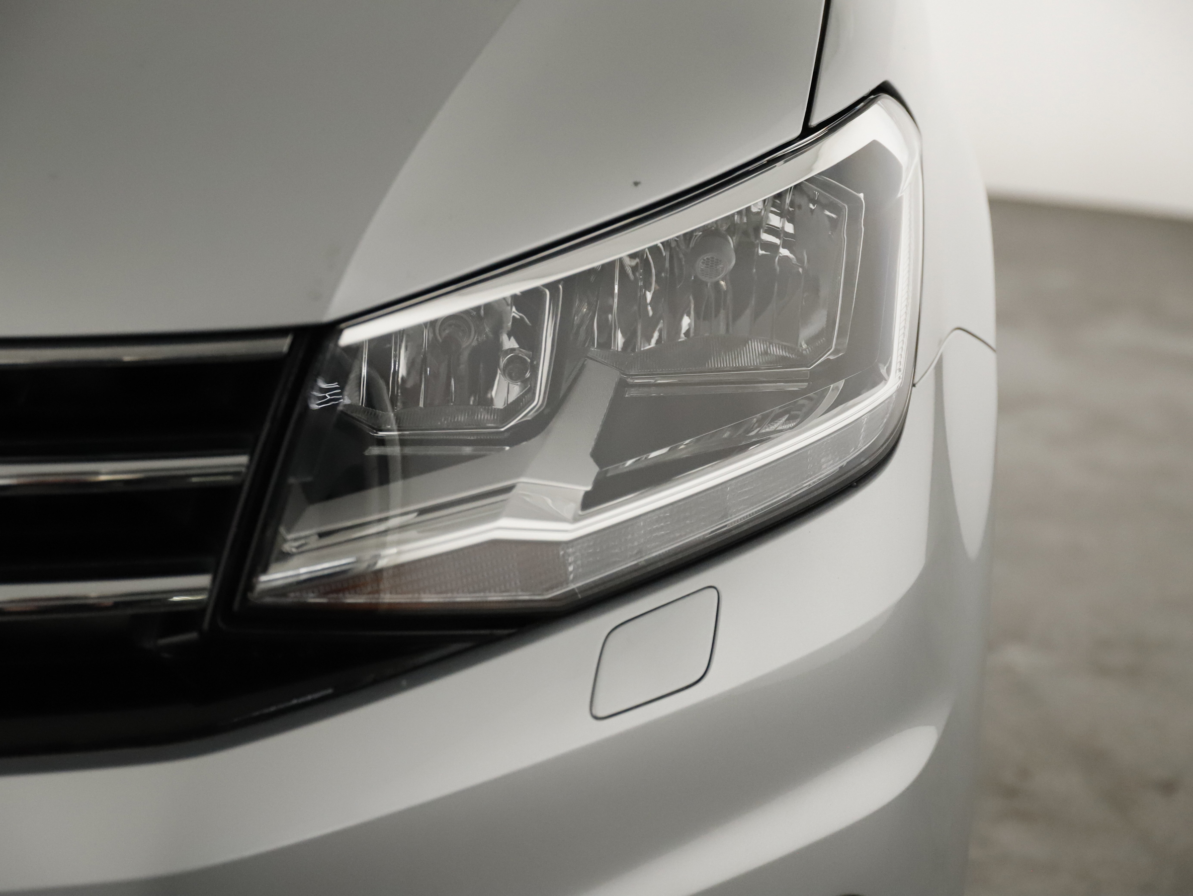 VW Caddy PKW 2.0 TDI BMT Comfortline | Bild 25 von 28