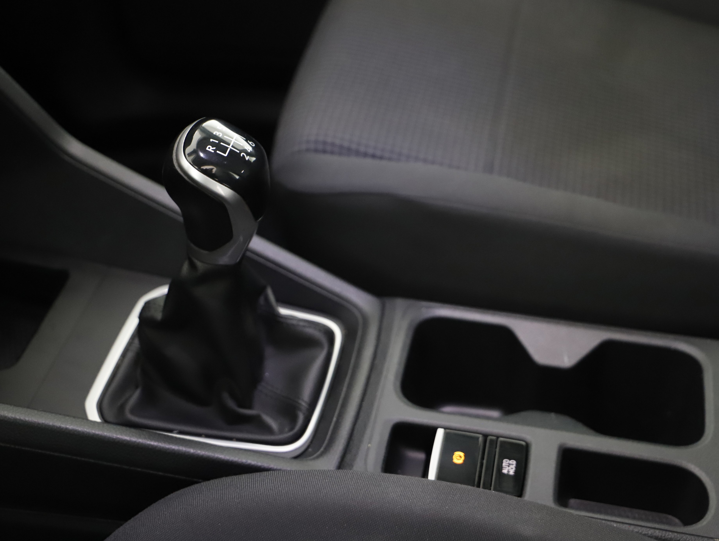 VW Caddy 2.0 TDI | Bild 24 von 29