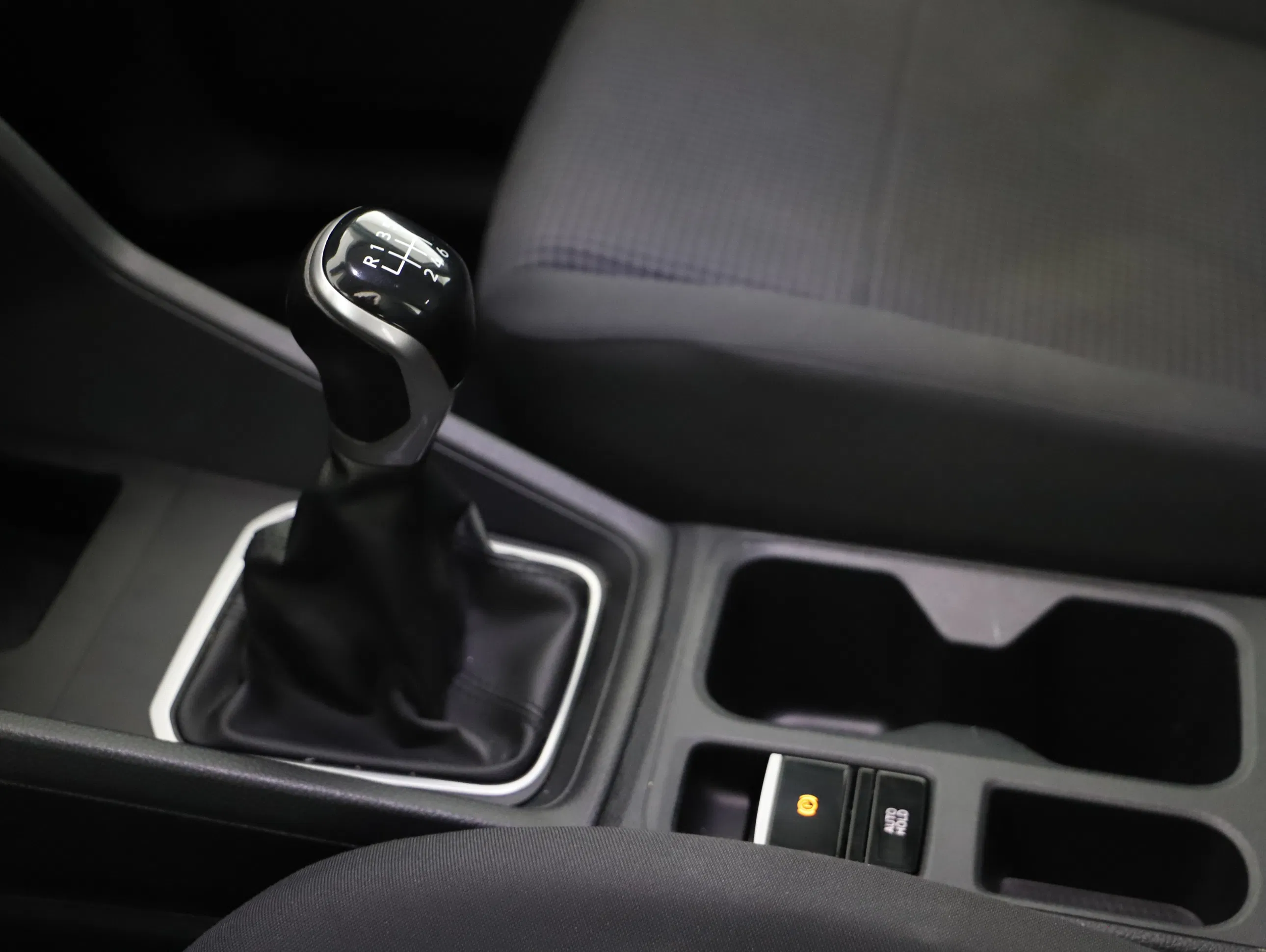 VW Caddy 2.0 TDI | Bild 24 von 29