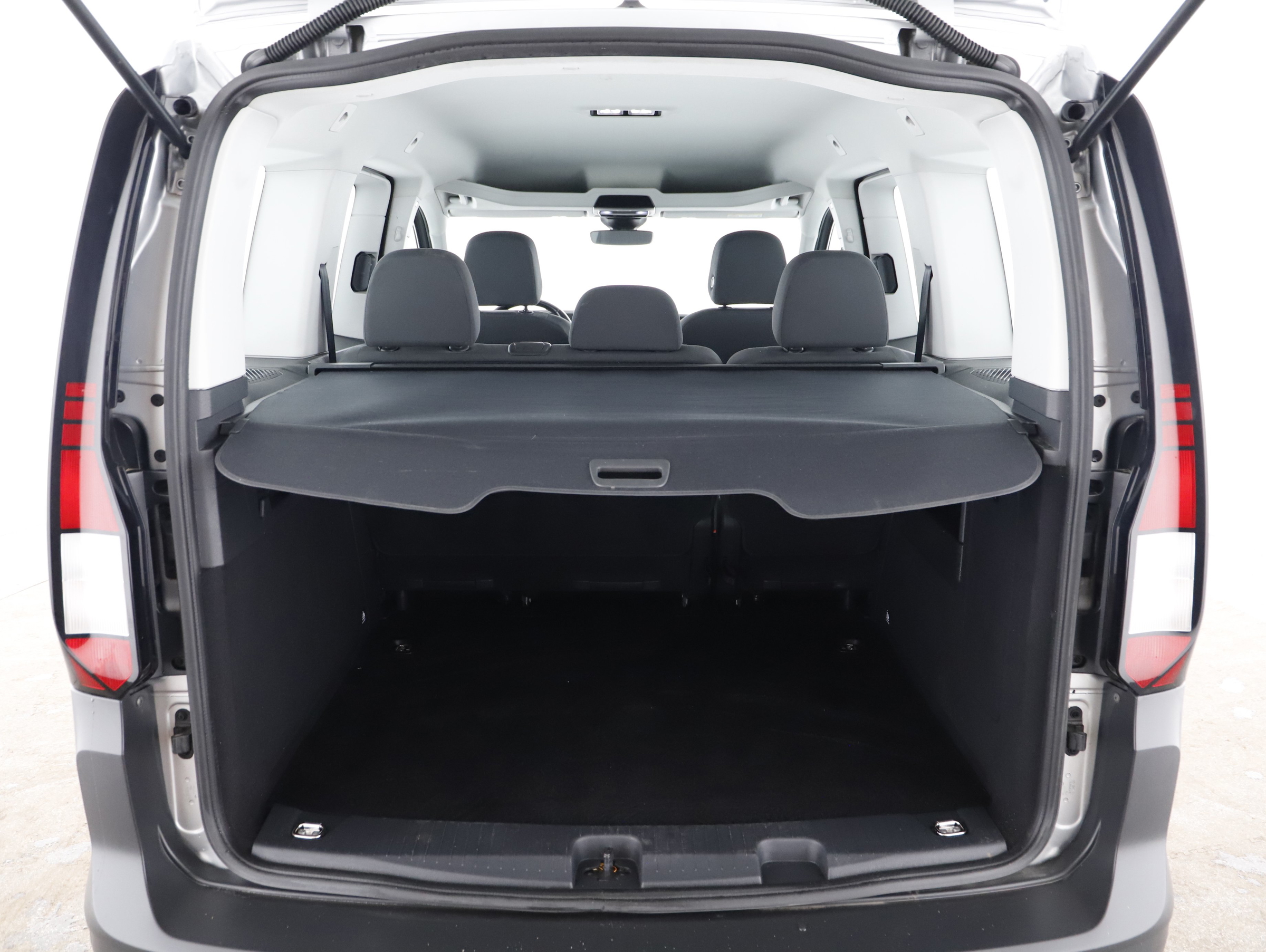 VW Caddy 2.0 TDI | Bild 26 von 29