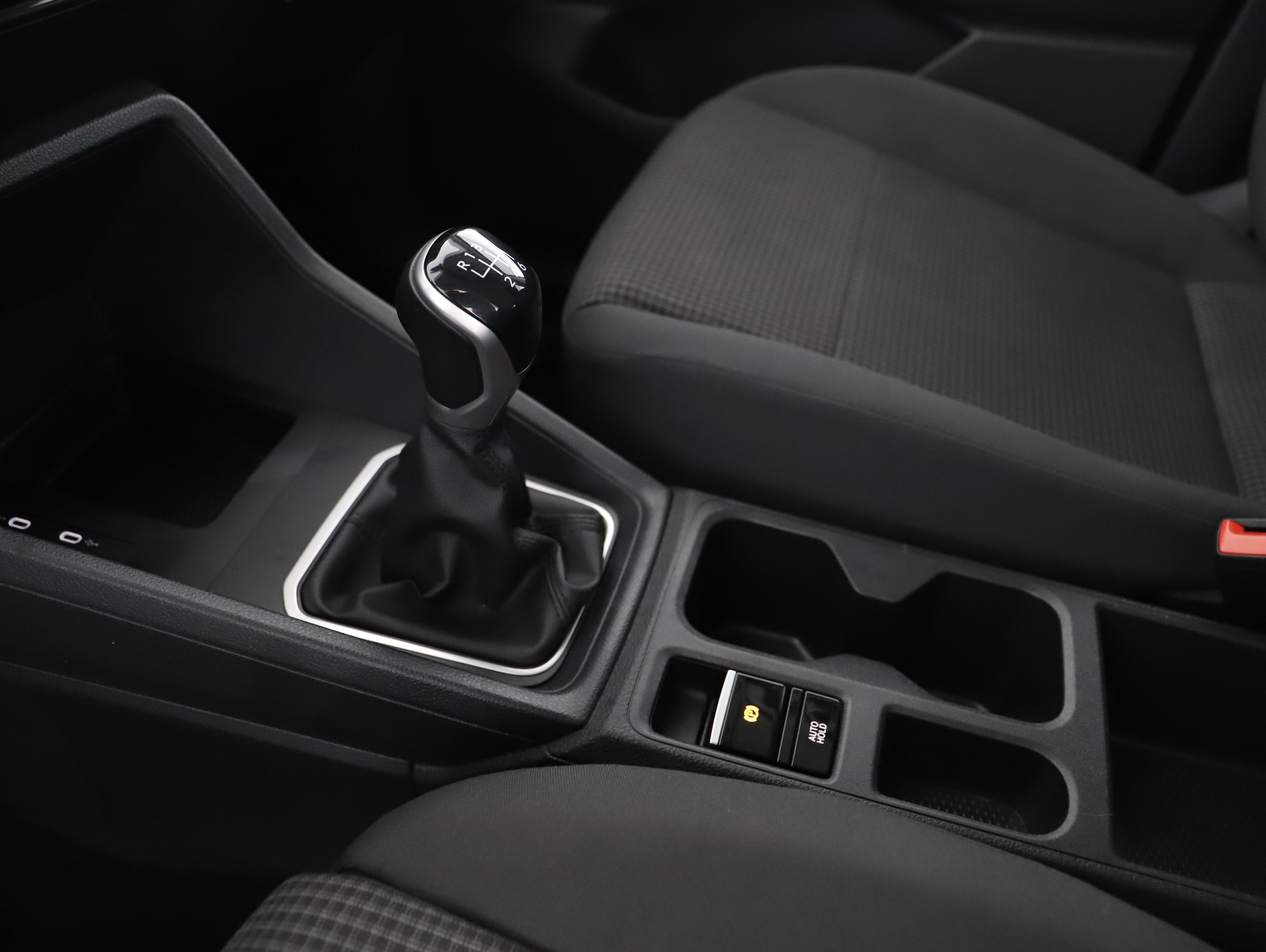 VW Caddy 2.0 TDI | Bild 23 von 27