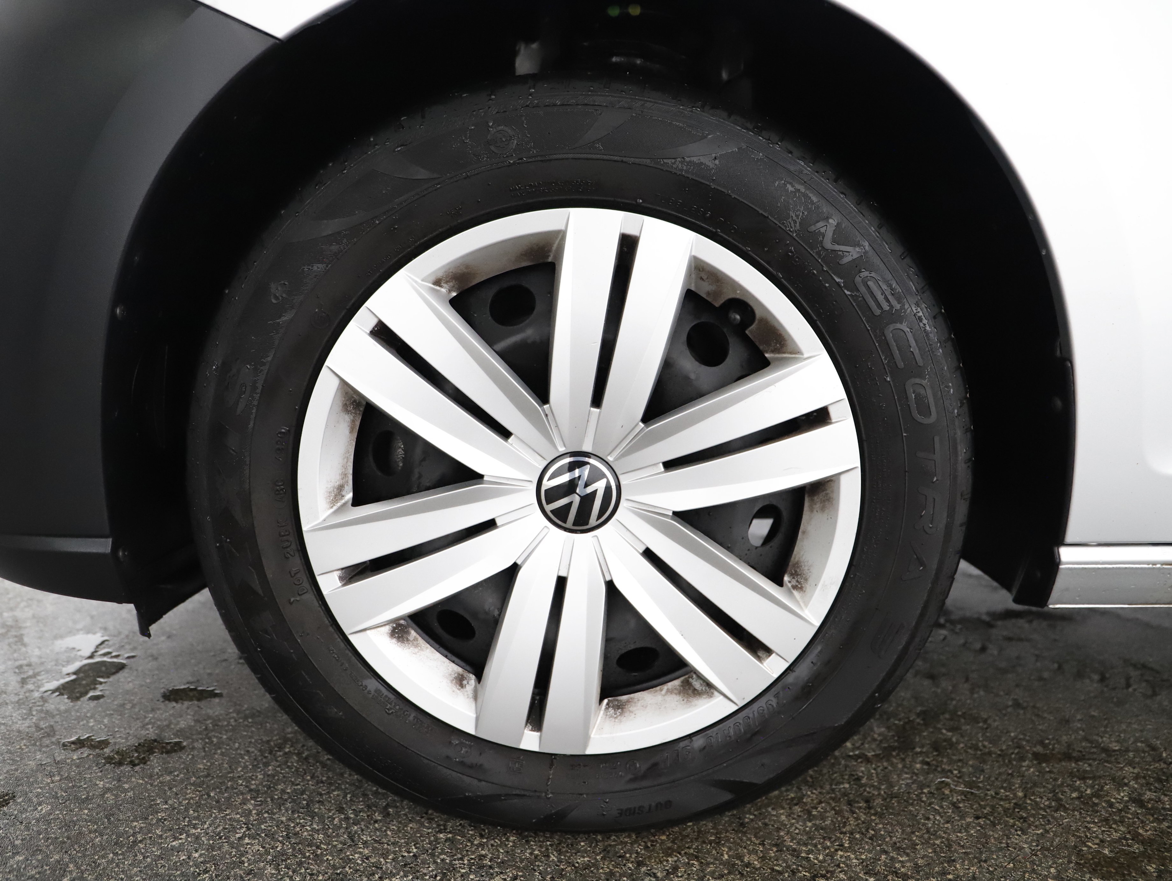 VW Caddy 2.0 TDI | Bild 9 von 27