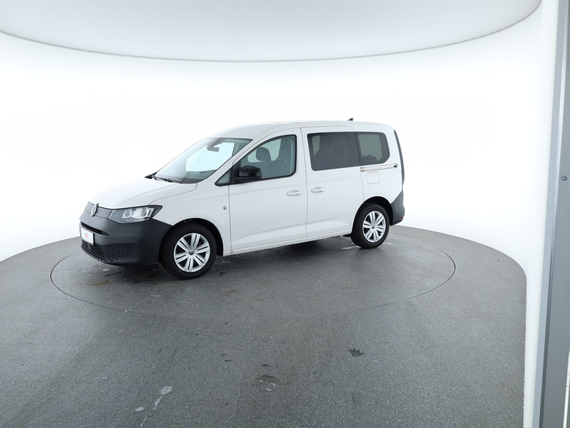 VW Caddy 2.0 TDI | Bild 2 von 31
