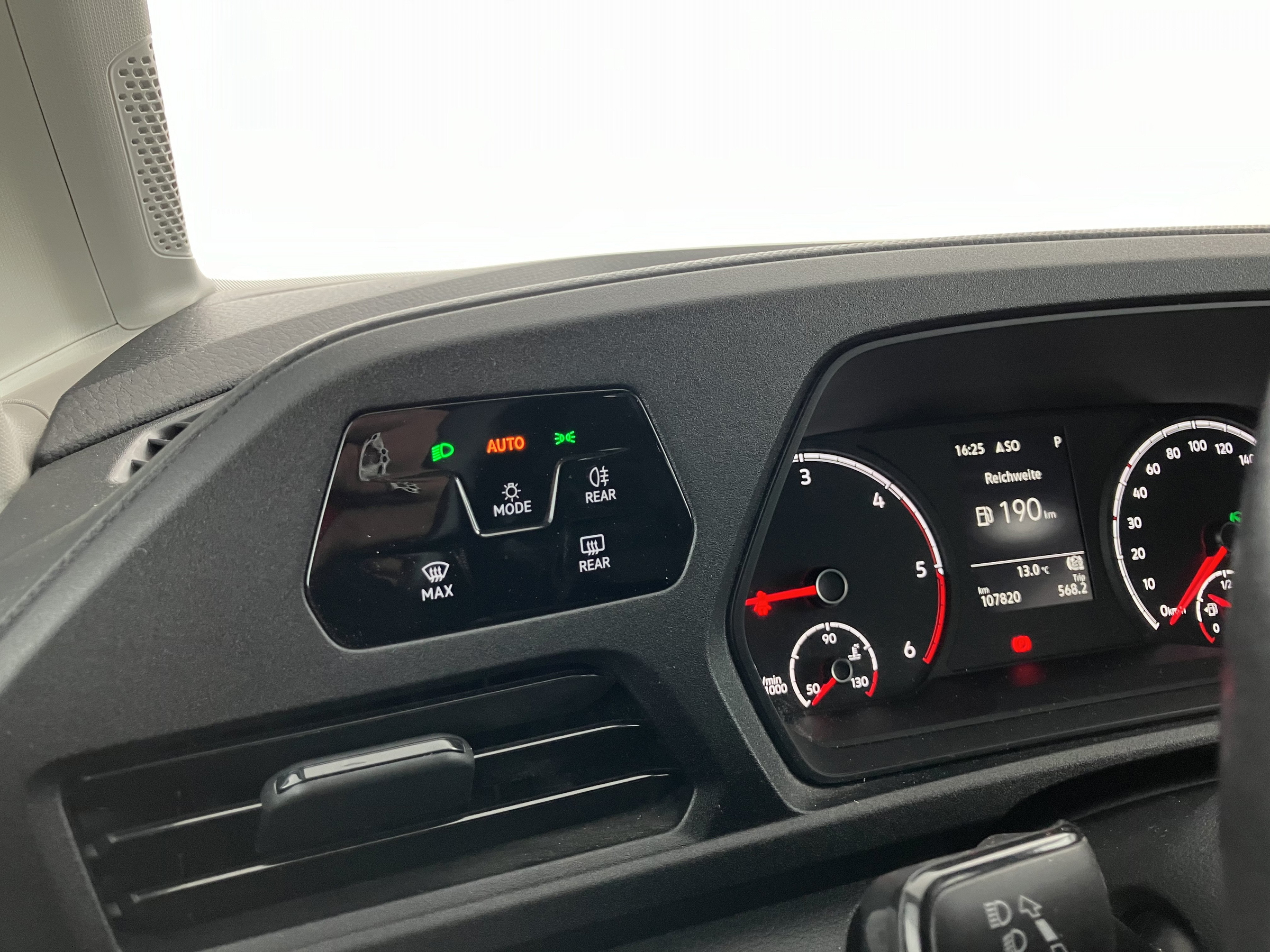 VW Caddy 2.0 TDI | Bild 22 von 31