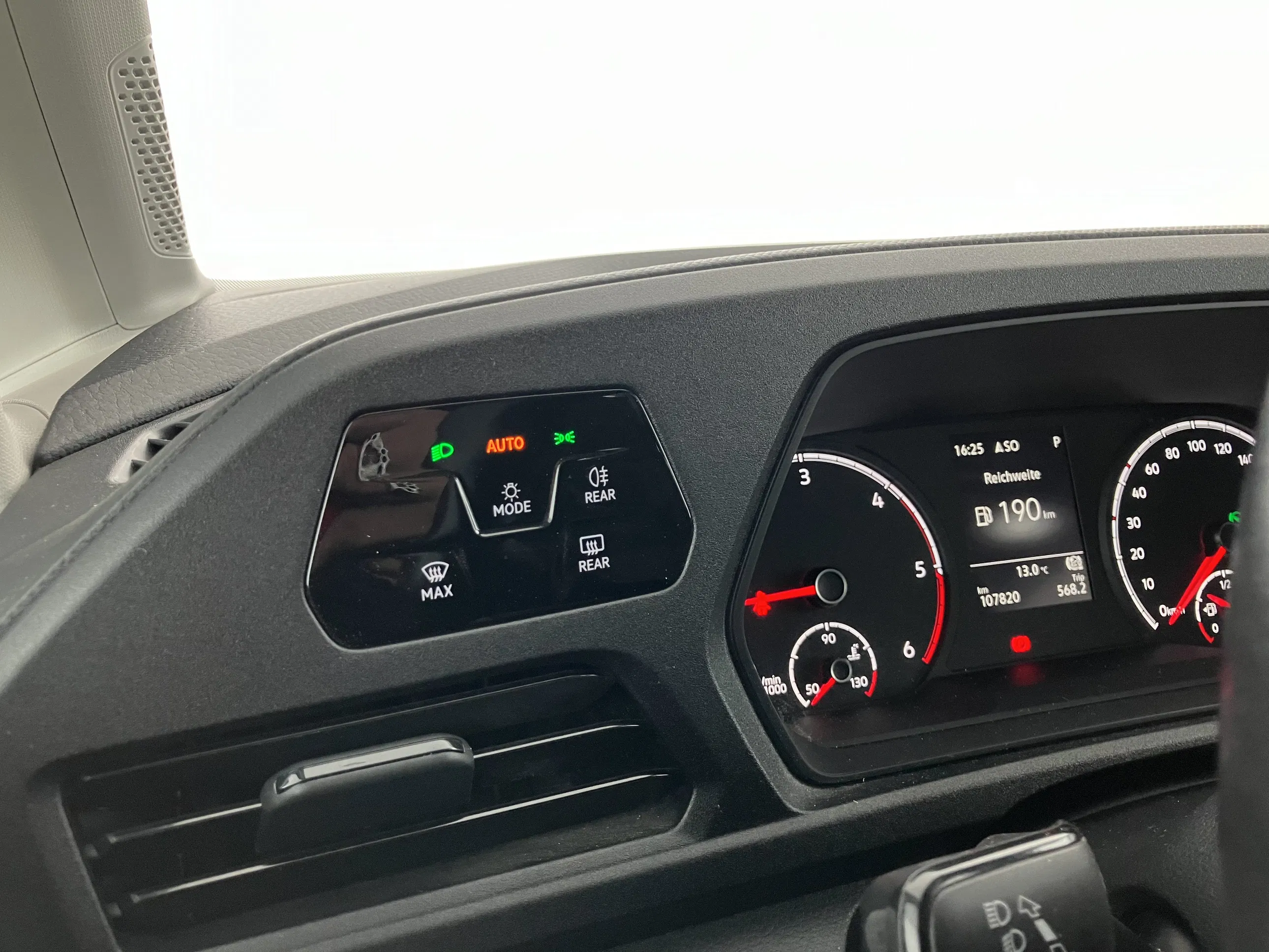 VW Caddy 2.0 TDI | Bild 22 von 31