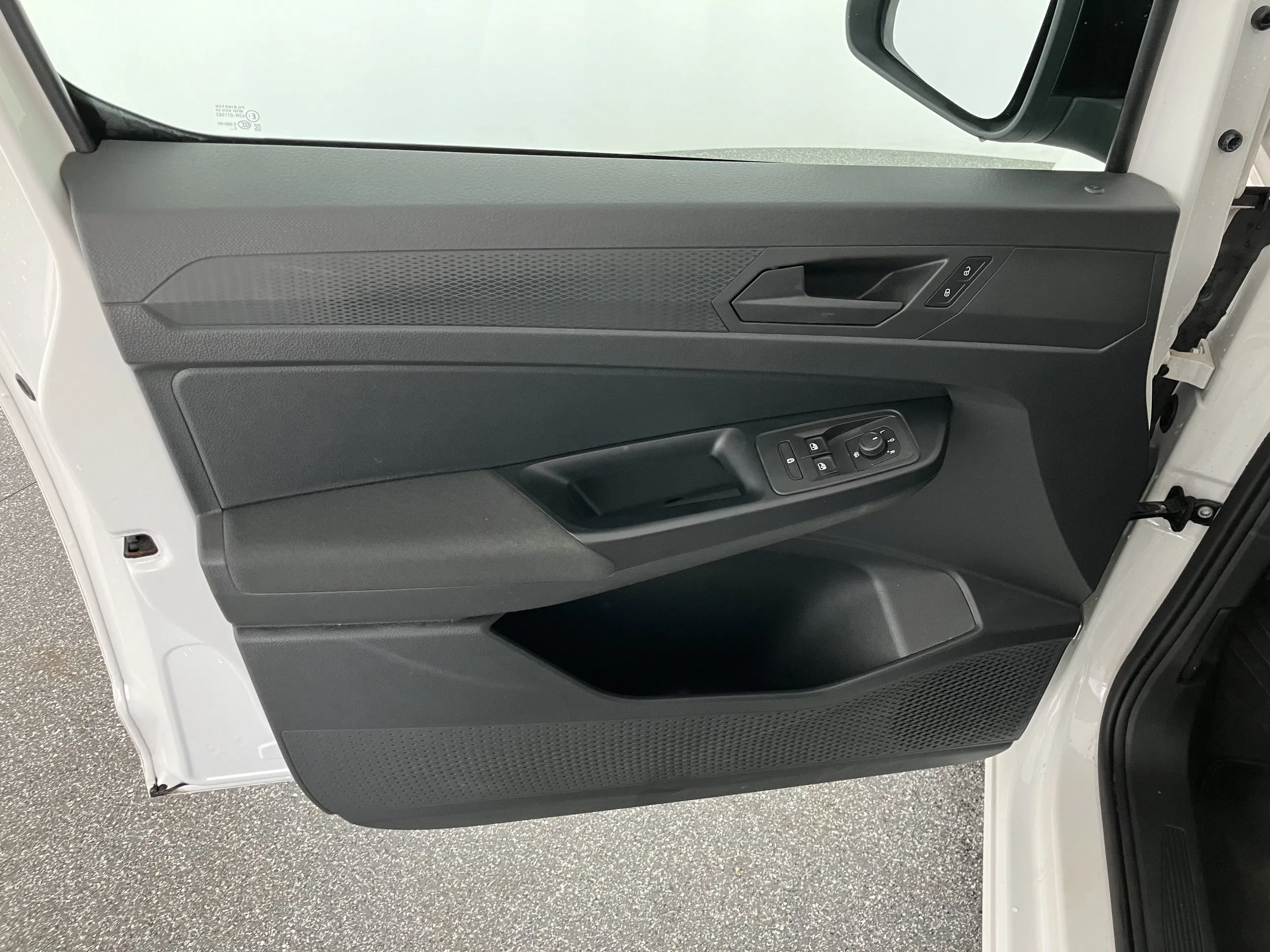 VW Caddy 2.0 TDI | Bild 4 von 31