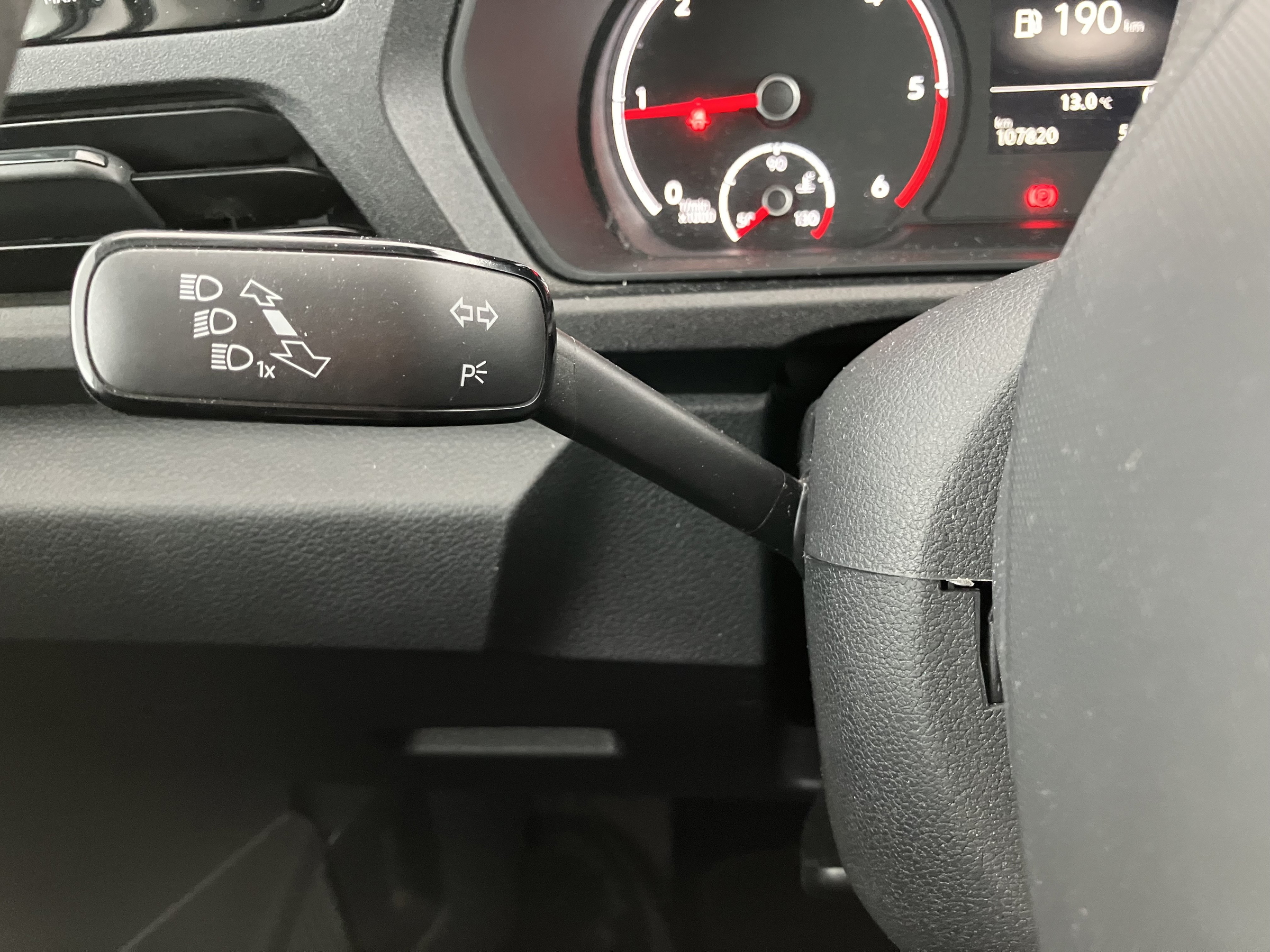 VW Caddy 2.0 TDI | Bild 7 von 31