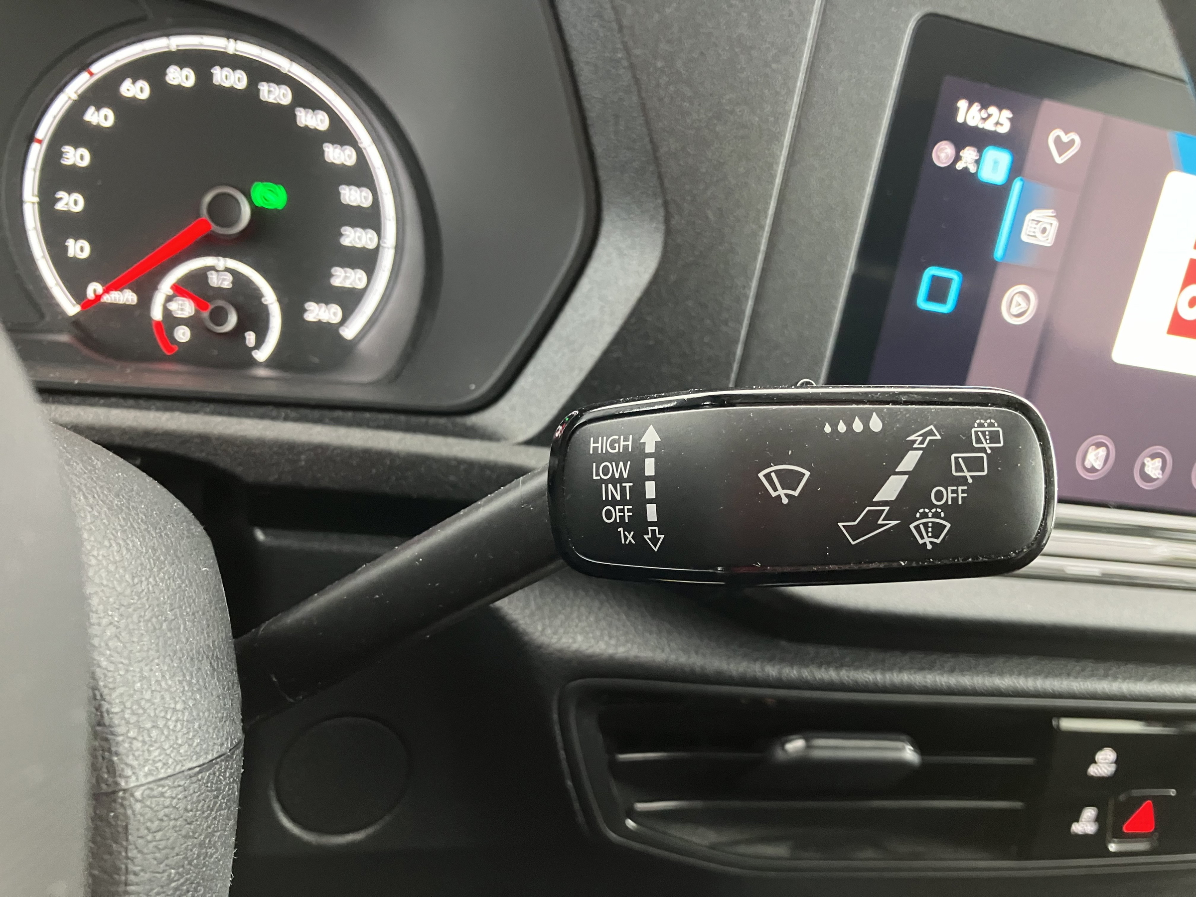 VW Caddy 2.0 TDI | Bild 9 von 31