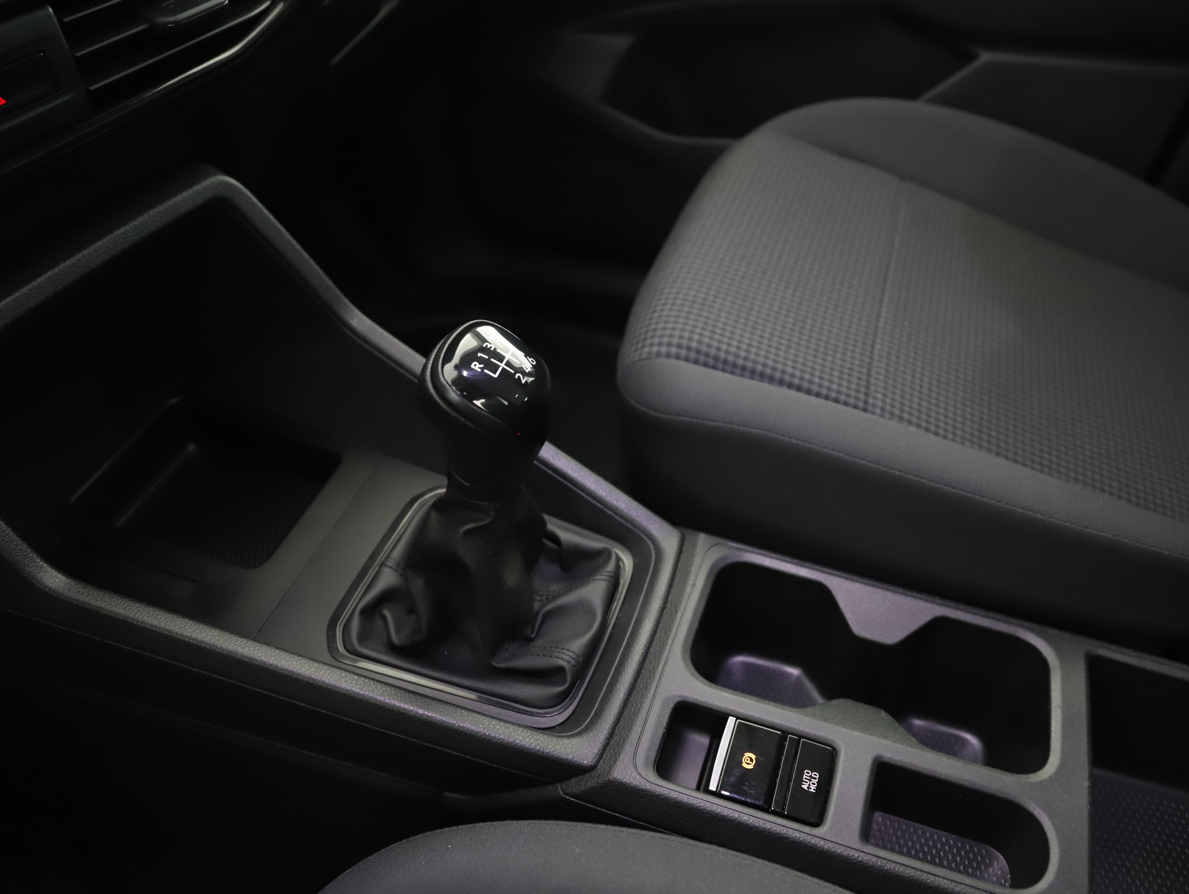 VW Caddy Kombi 2.0 TDI KOmbi | Bild 18 von 24