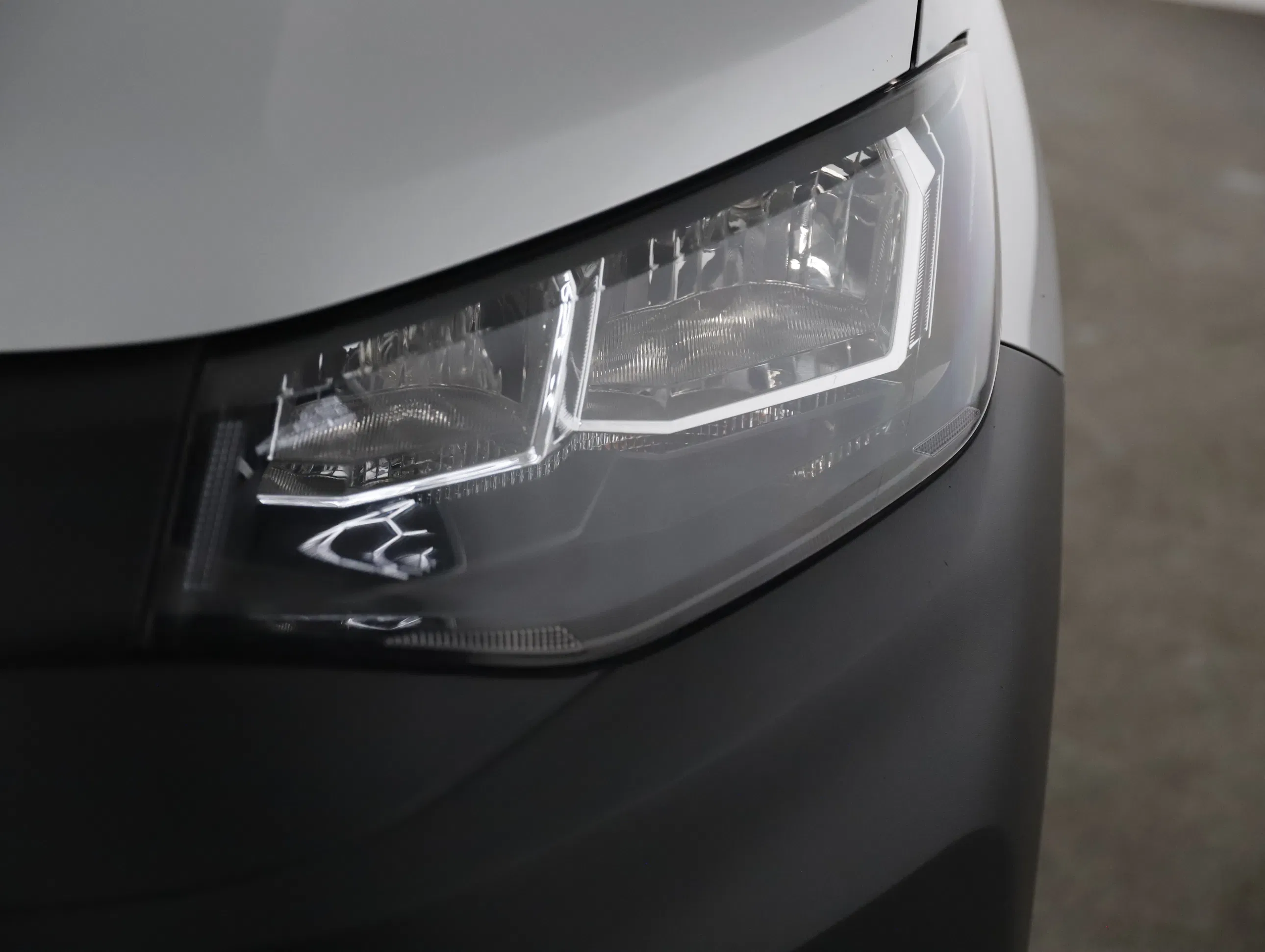 VW Caddy Kombi 2.0 TDI KOmbi | Bild 21 von 24