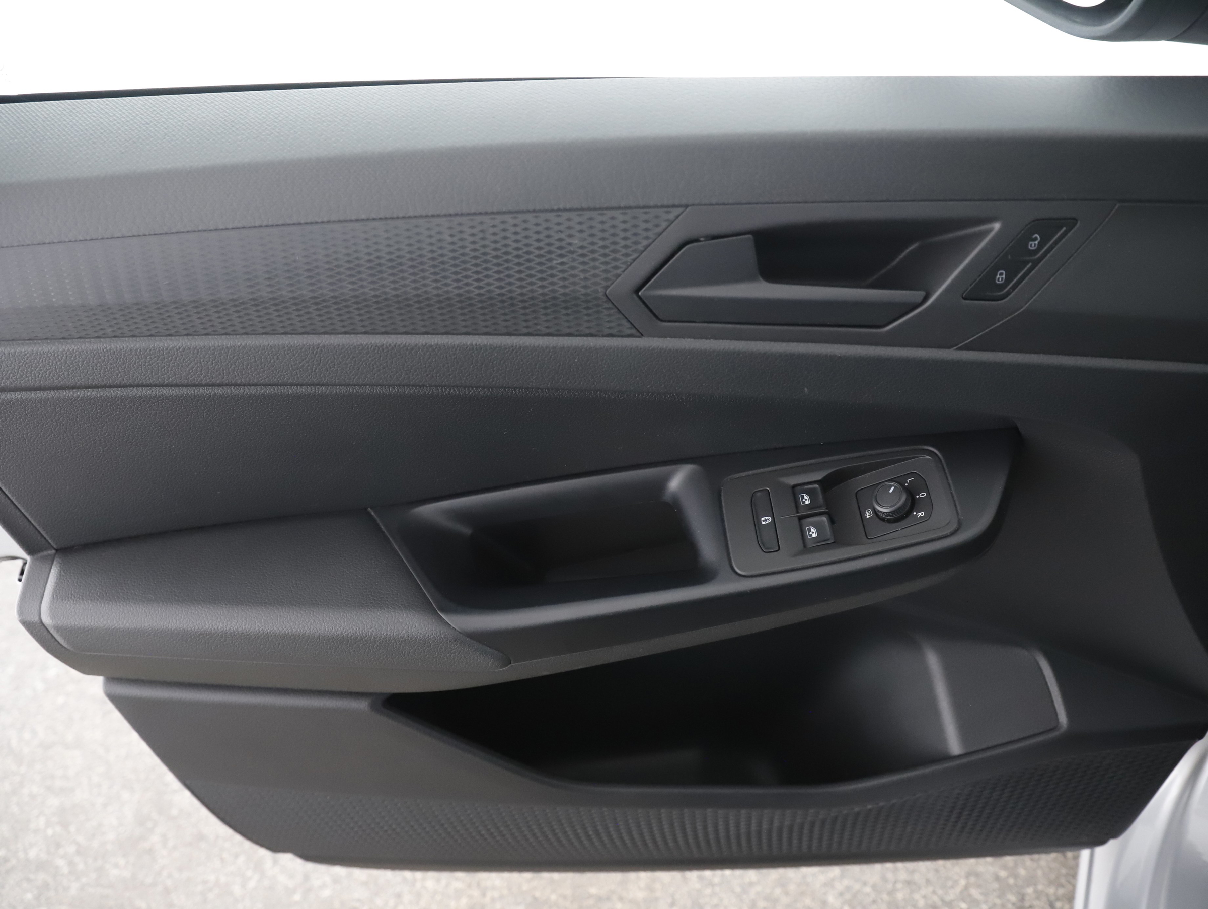 VW Caddy Kombi 2.0 TDI KOmbi | Bild 5 von 24