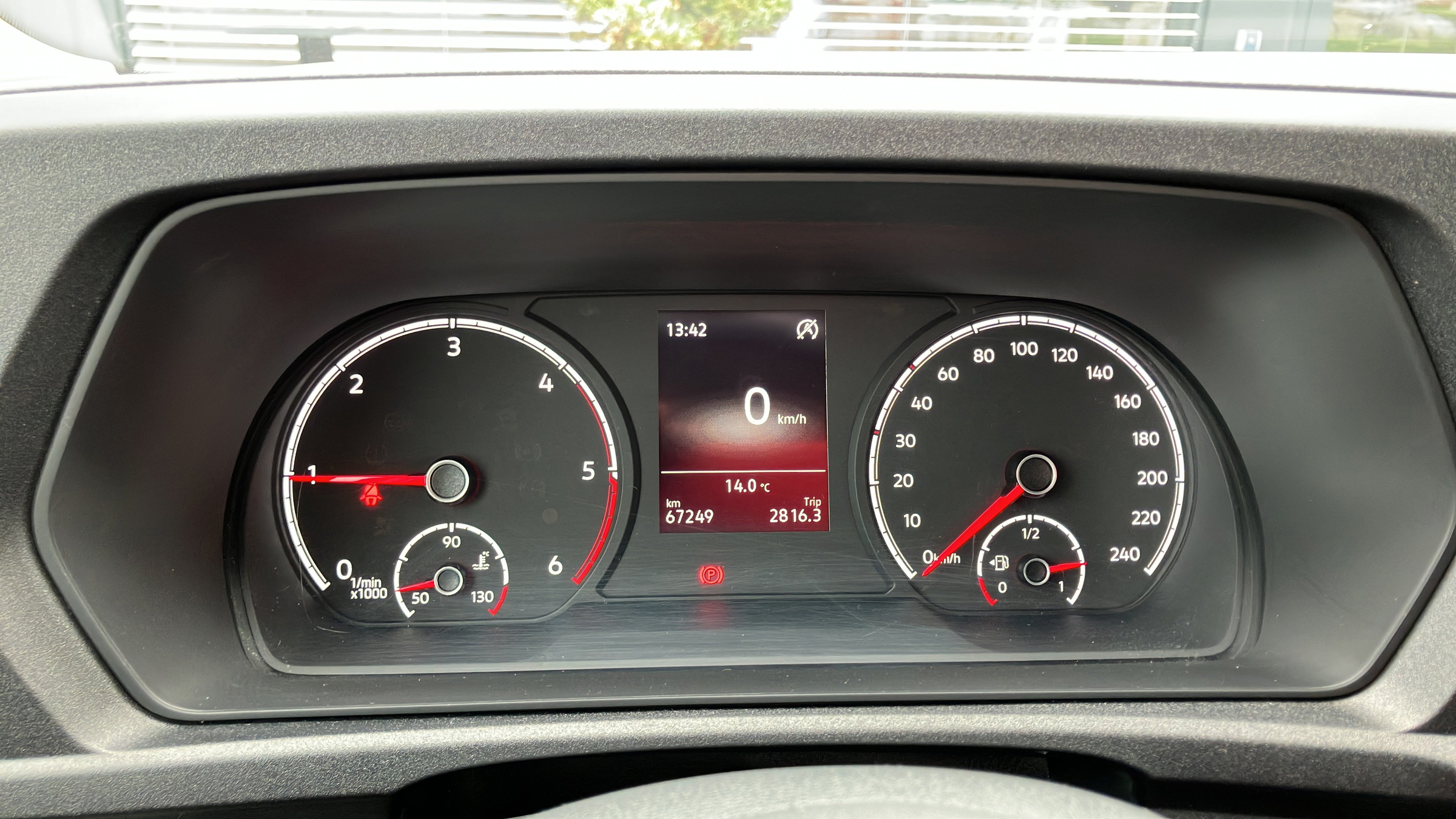 VW Caddy 2.0 TDI 4Motion | Bild 10 von 21