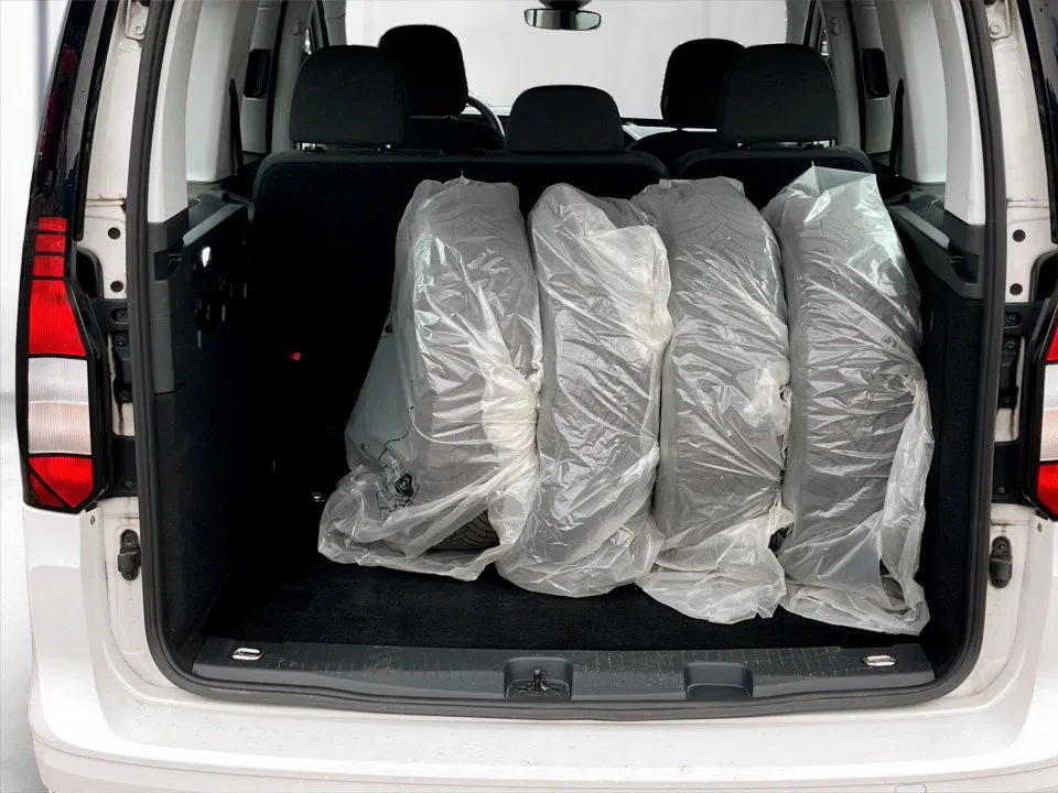 VW Caddy 2.0 TDI 4Motion | Bild 19 von 21