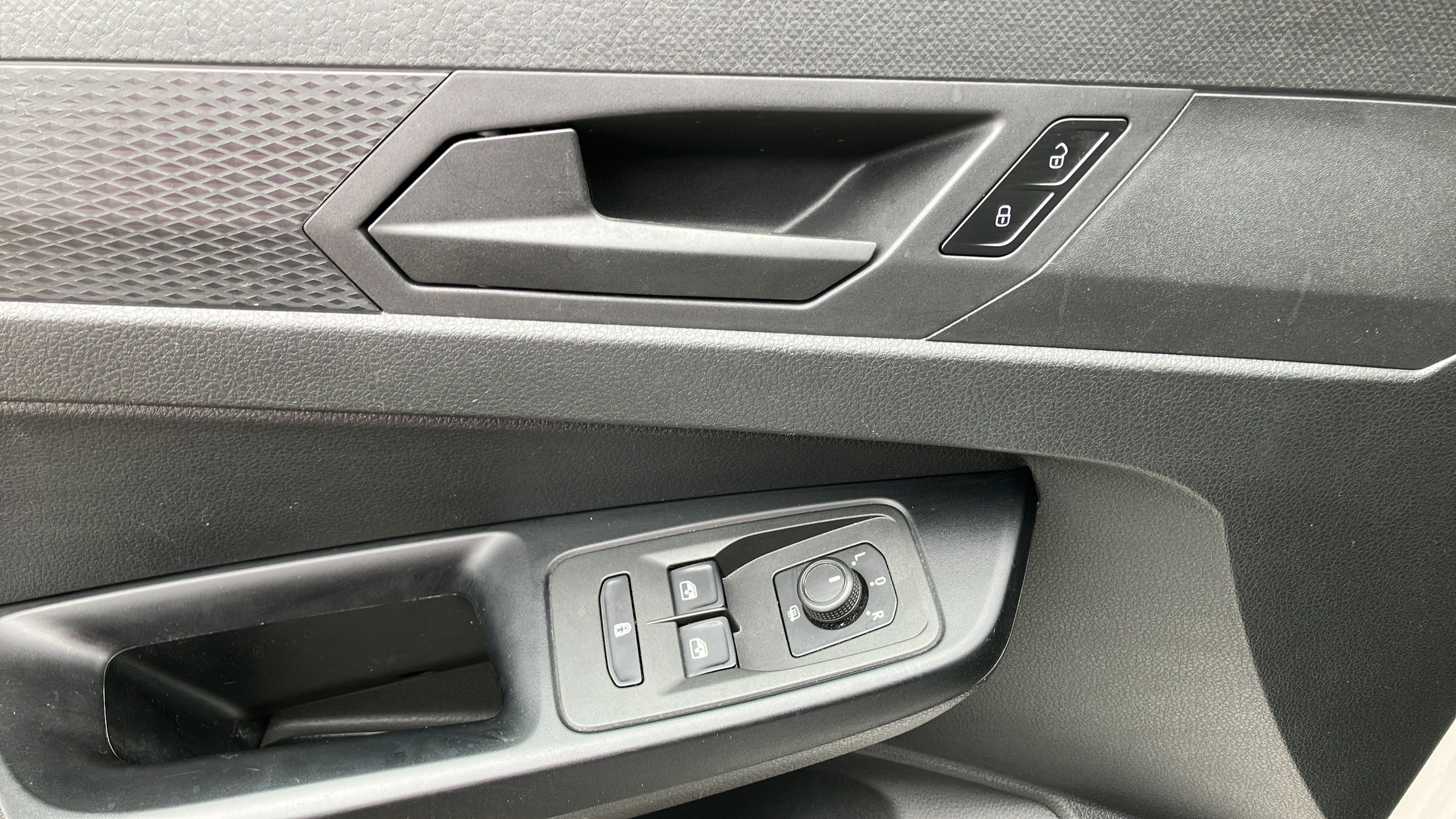 VW Caddy 2.0 TDI 4Motion | Bild 9 von 21