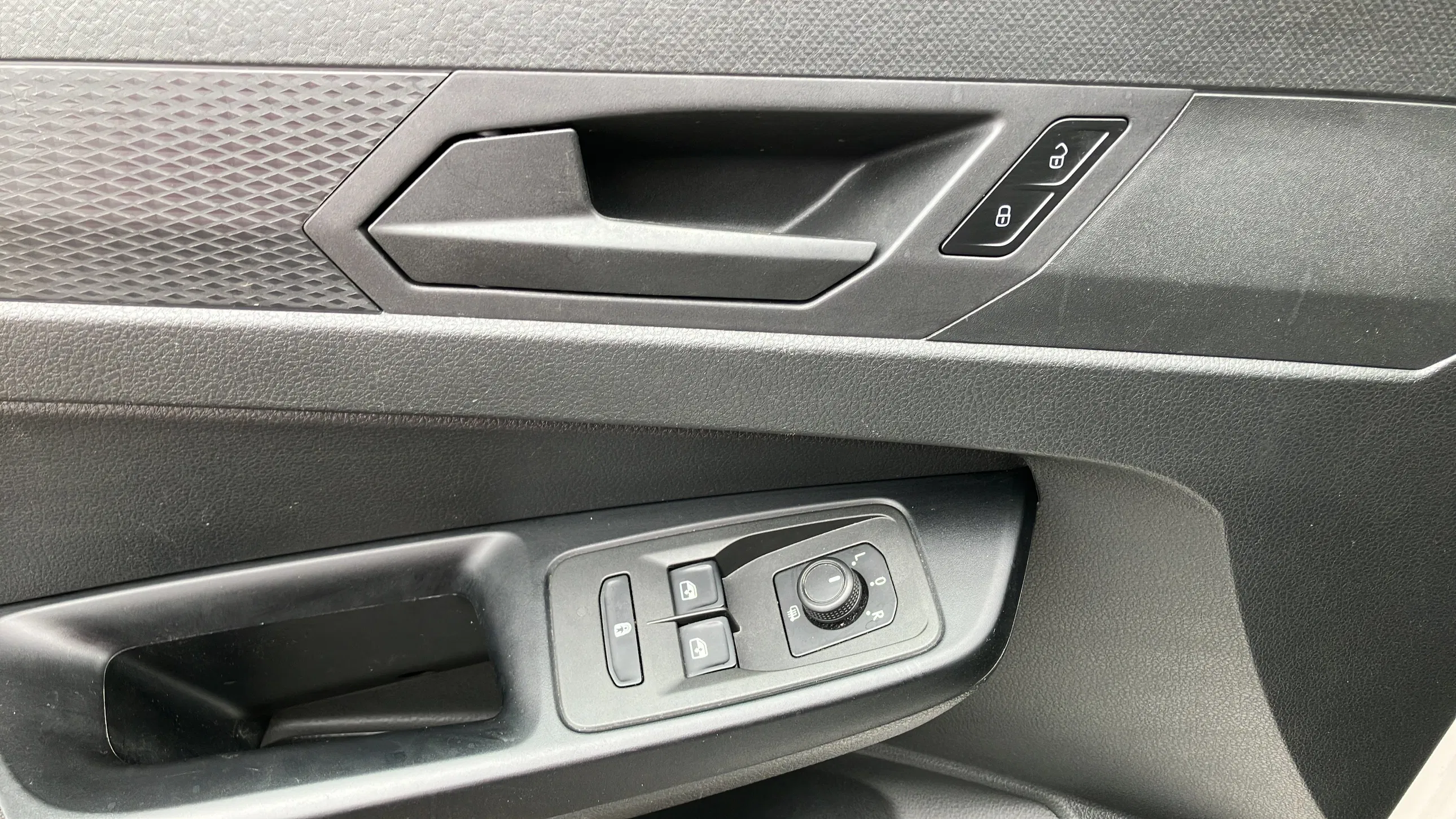 VW Caddy 2.0 TDI 4Motion | Bild 9 von 21