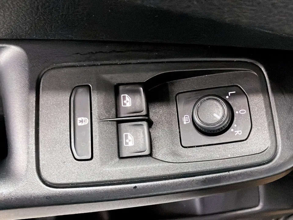 VW Caddy Maxi 2.0 TDI 4Motion | Bild 21 von 22