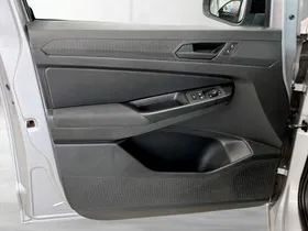 VW Caddy Maxi 2.0 TDI 4Motion | Thumbnail 19 von 22