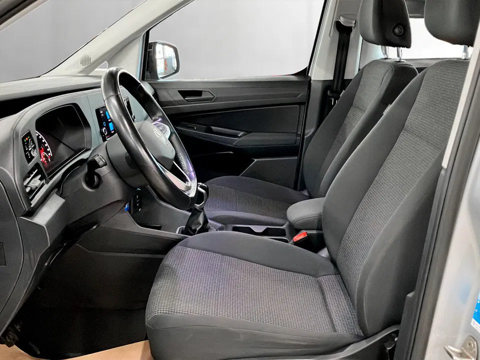 VW Caddy Maxi 2.0 TDI 4Motion | Bild 9 von 22