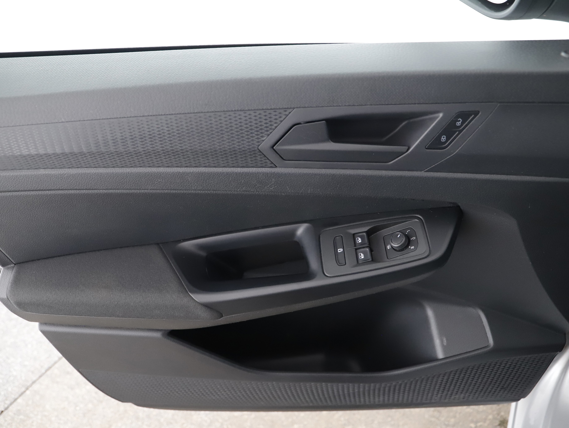 VW Caddy 2.0 TDI | Bild 11 von 29