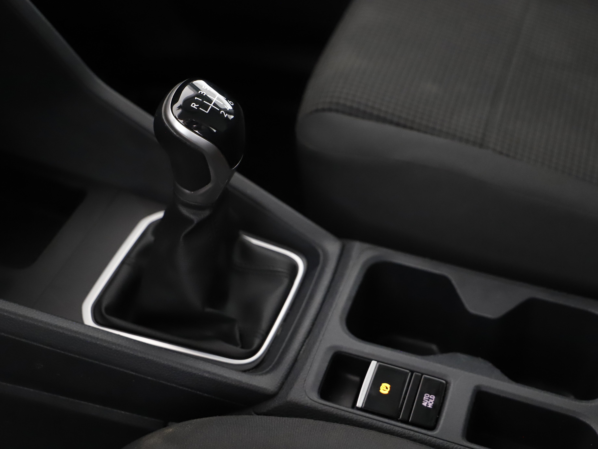 VW Caddy 2.0 TDI | Bild 24 von 29