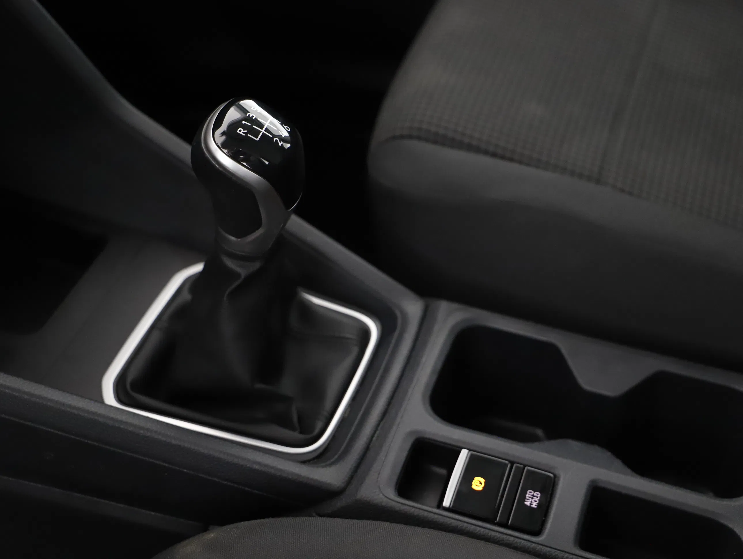 VW Caddy 2.0 TDI | Bild 24 von 29