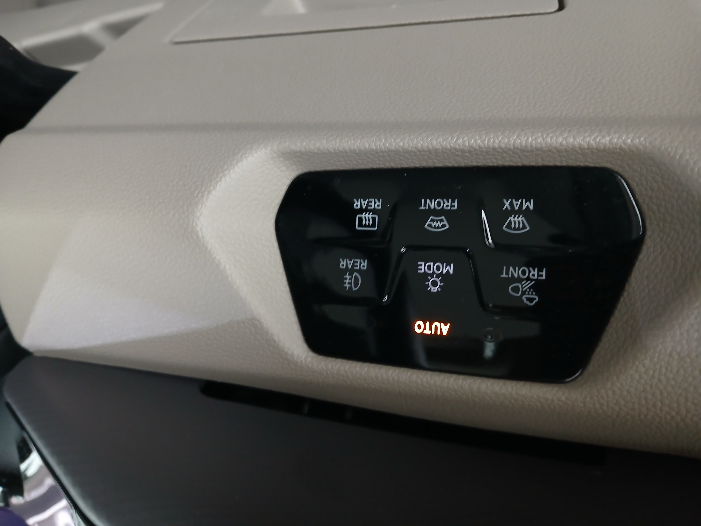 VW T7 California 1.5 TSI 4MOTION Beach Camper | Bild 13 von 31