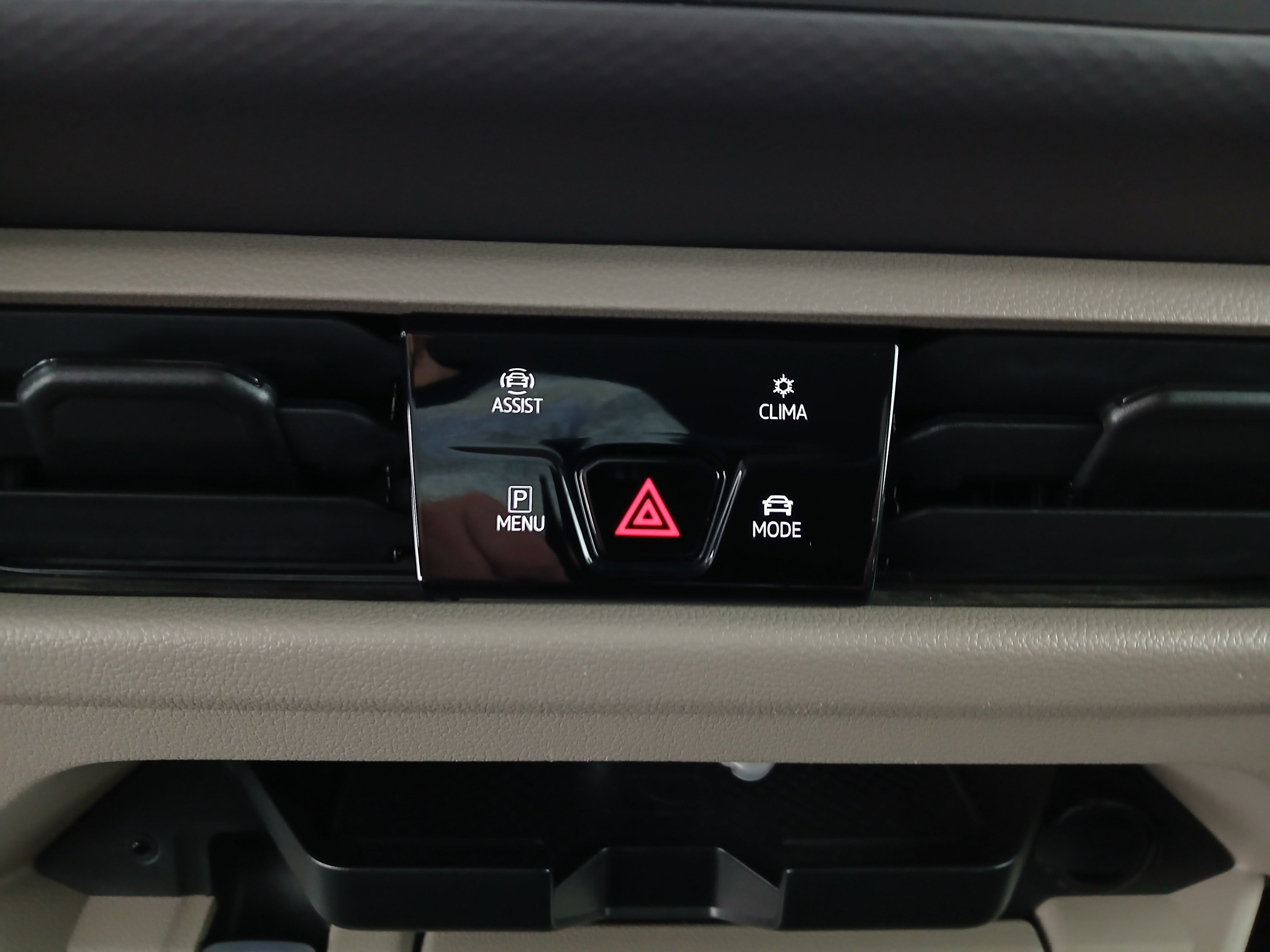 VW T7 California 1.5 TSI 4MOTION Beach Camper | Bild 28 von 31