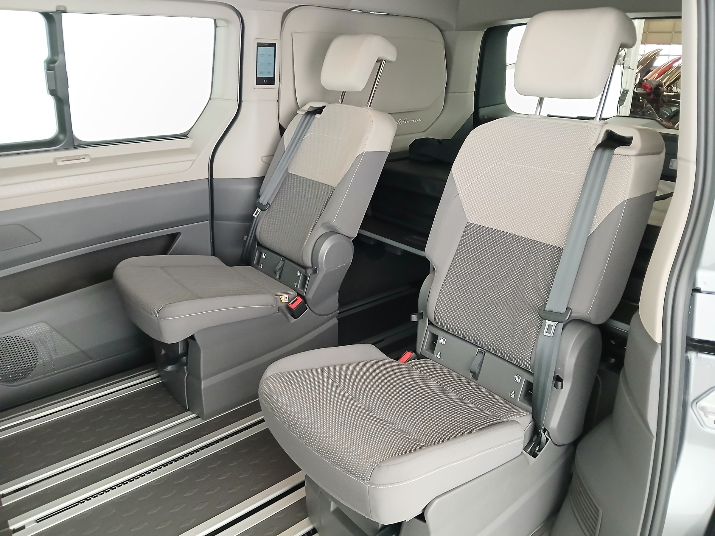 VW T7 California 1.5 TSI 4MOTION Beach Camper | Bild 30 von 31