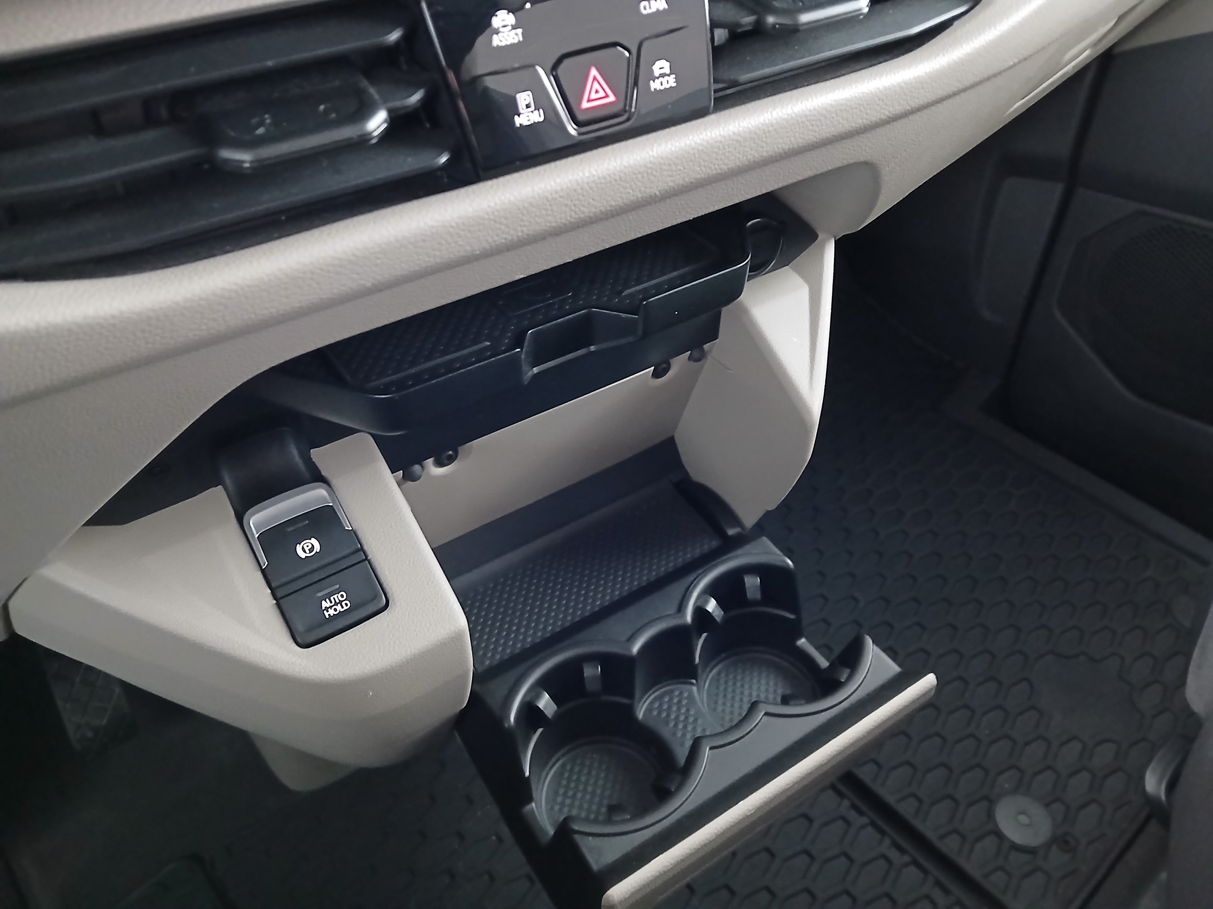 VW T7 California 1.5 TSI 4MOTION Beach Camper | Bild 27 von 31