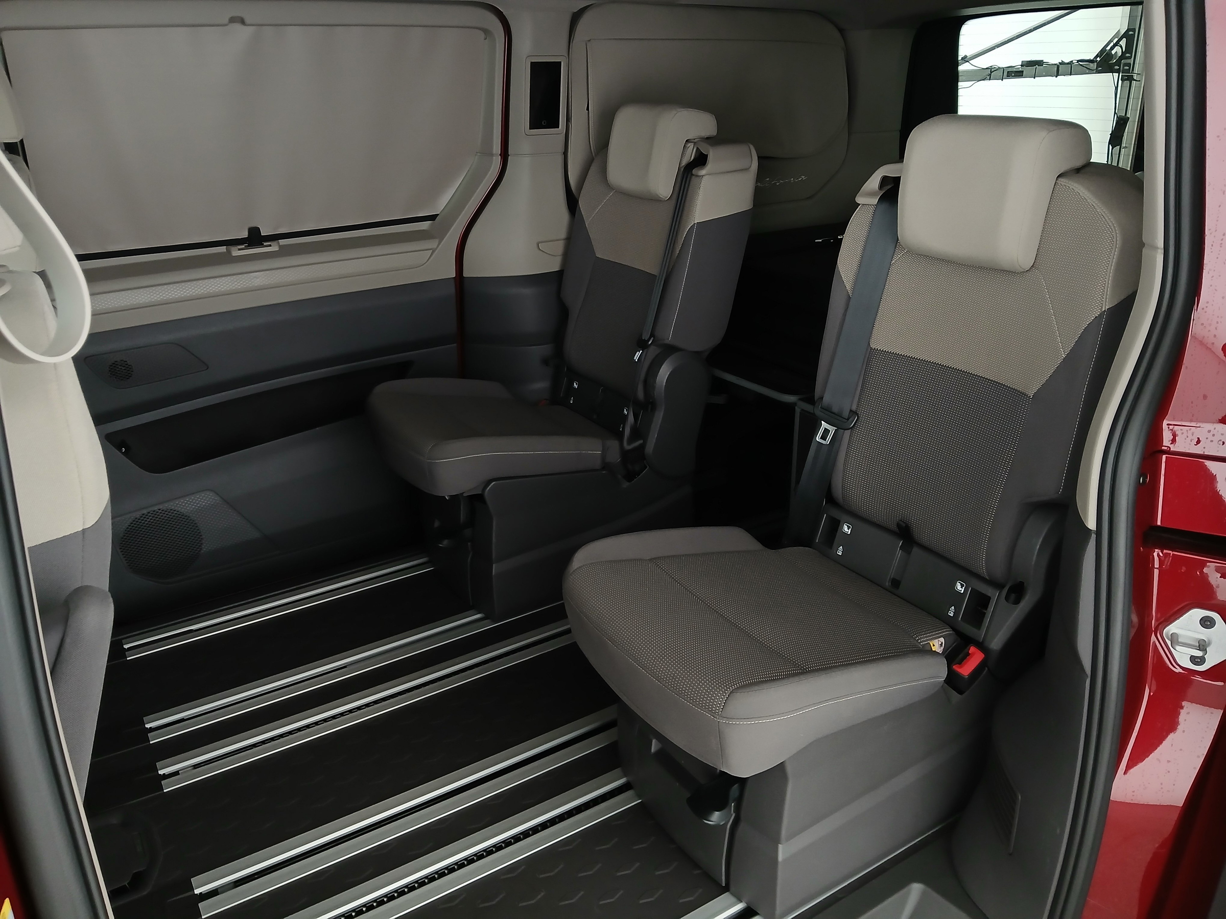 VW T7 California 1.5 TSI 4MOTION Beach Camper | Bild 28 von 31