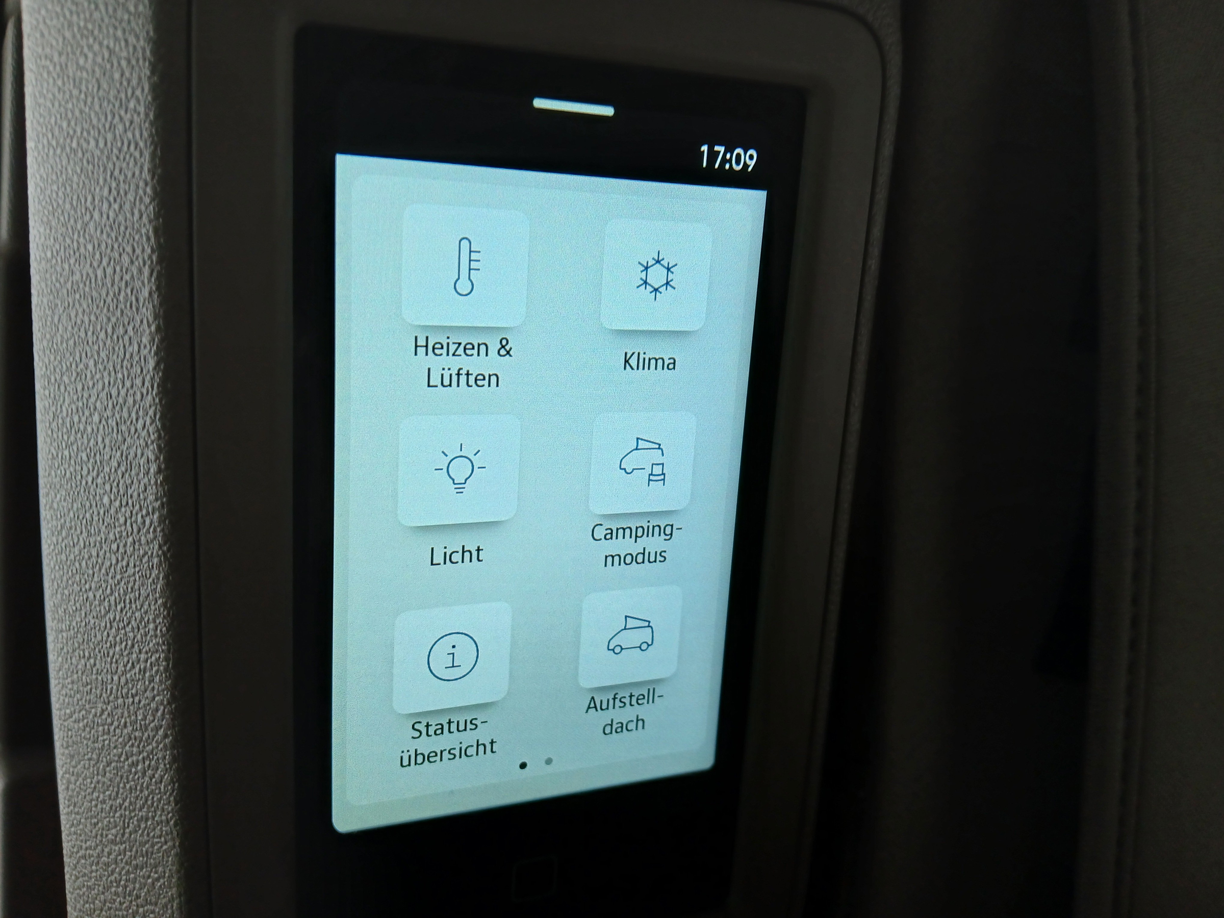 VW T7 California 1.5 TSI 4MOTION Beach Camper | Bild 30 von 31