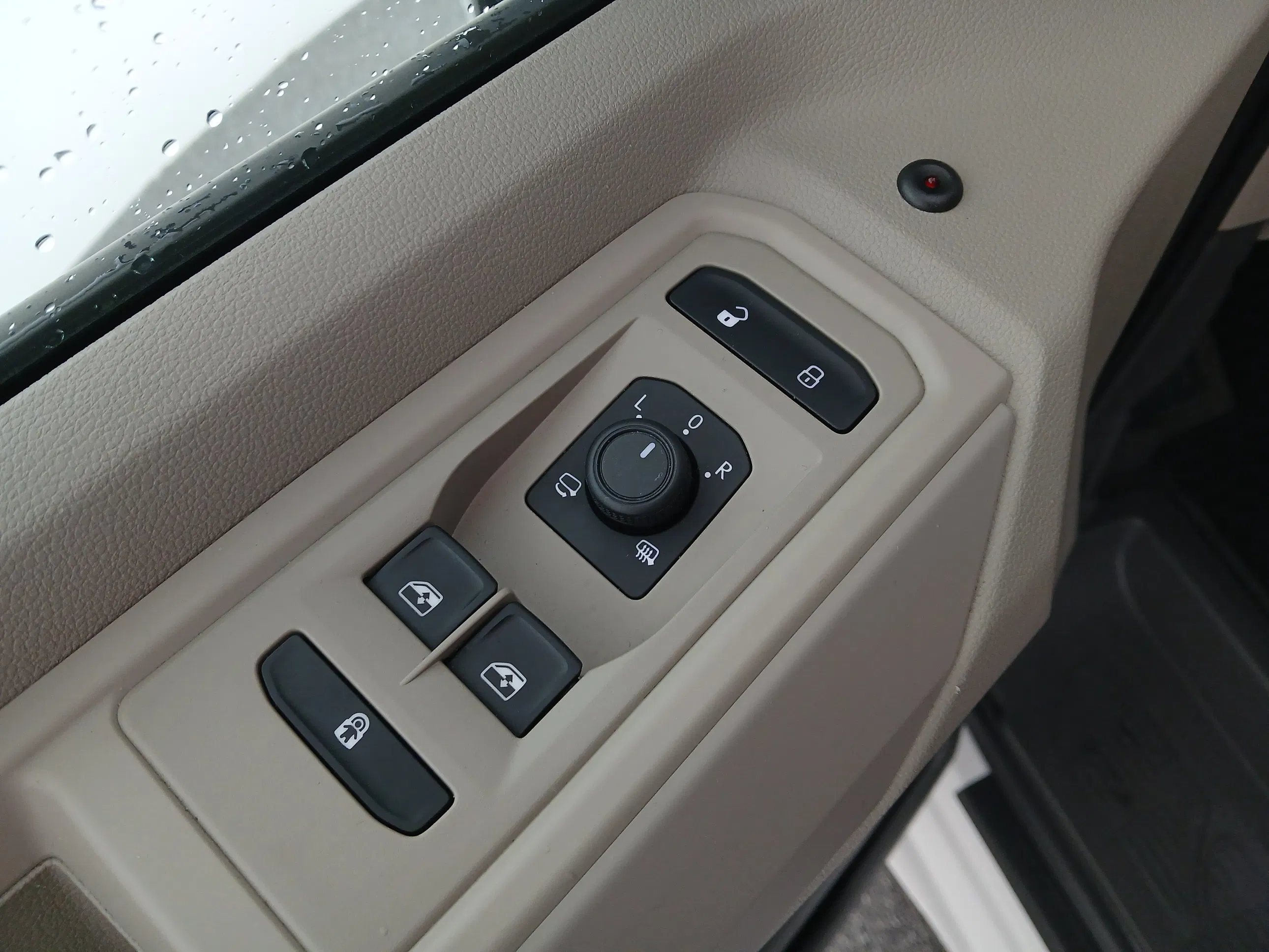 VW T7 California 1.5 TSI 4MOTION Beach Camper | Bild 12 von 31