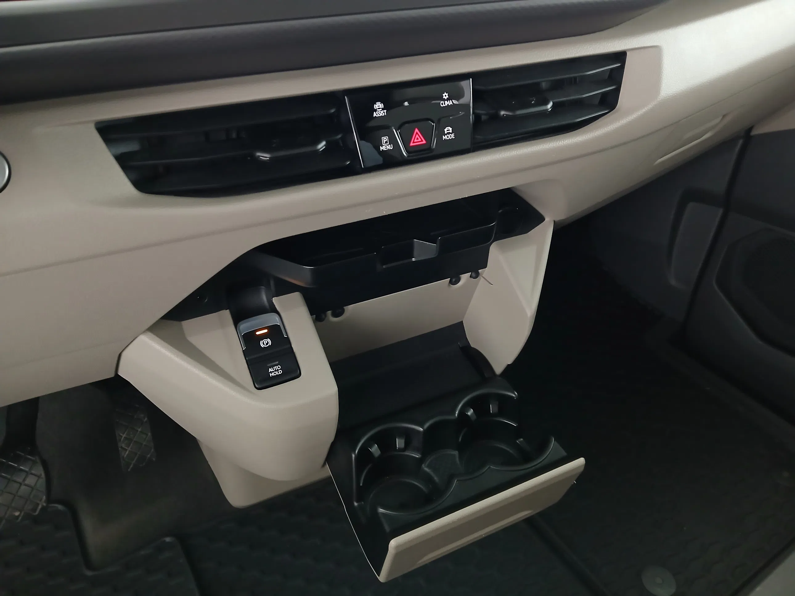 VW T7 California 1.5 TSI 4MOTION Beach Camper | Bild 18 von 31