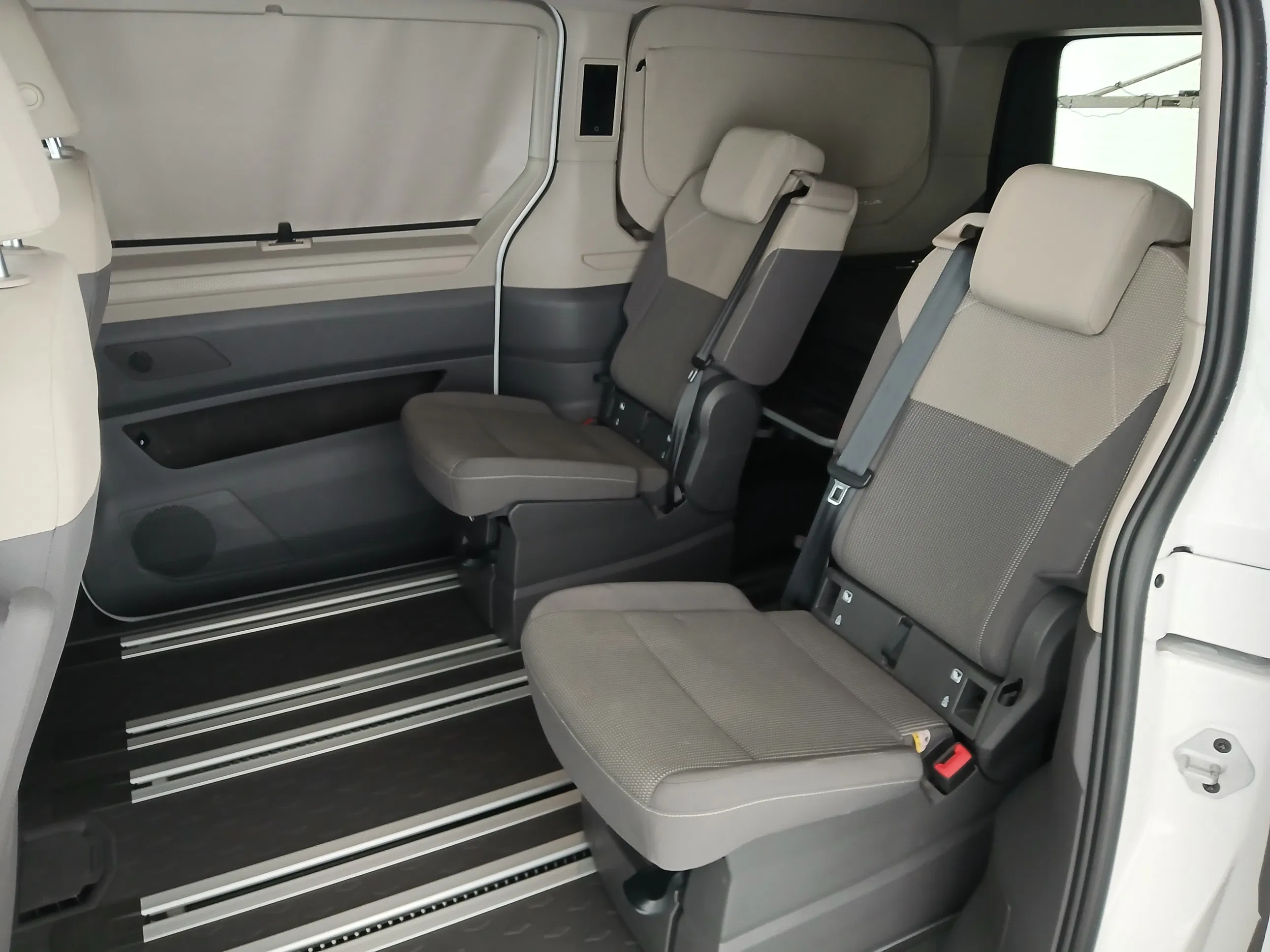 VW T7 California 1.5 TSI 4MOTION Beach Camper | Bild 30 von 31