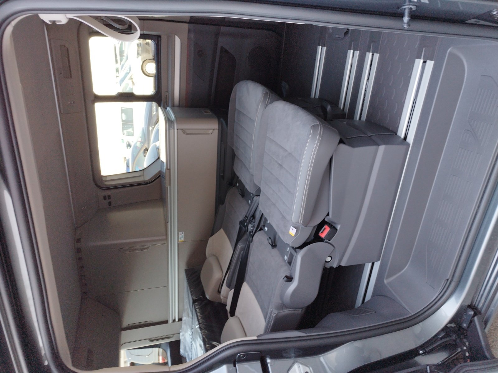 VW T7 California 1.5 TSI 4MOTION Ocean | Bild 12 von 25