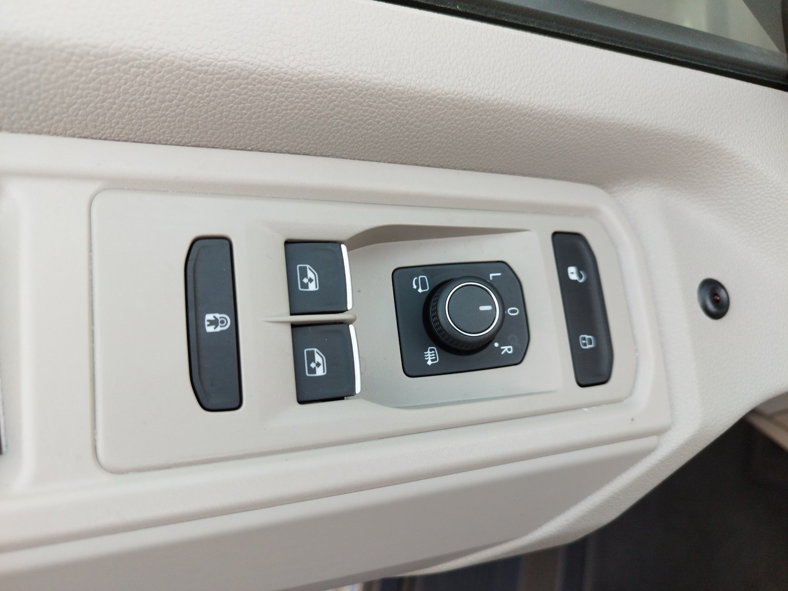 VW T7 California 1.5 TSI 4MOTION Ocean | Bild 17 von 25