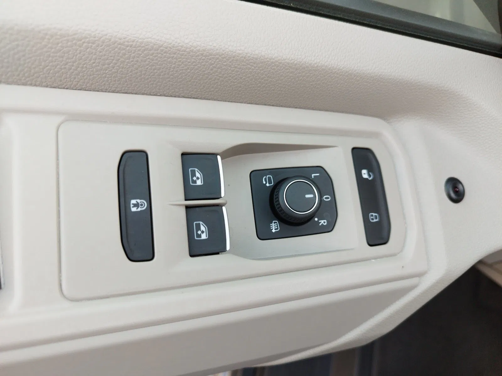 VW T7 California 1.5 TSI 4MOTION Ocean | Bild 17 von 25