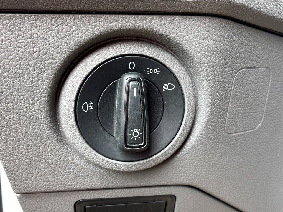 VW Crafter 35 TDI Pritsche FWD DOKA mittellang | Bild 11 von 20
