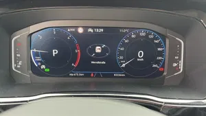 Volkswagen Touran 2.0 TDI BMT Highline | Thumbnail 10 von 25