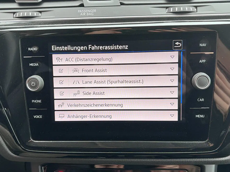 Volkswagen Touran 2.0 TDI BMT Highline | Bild 13 von 25