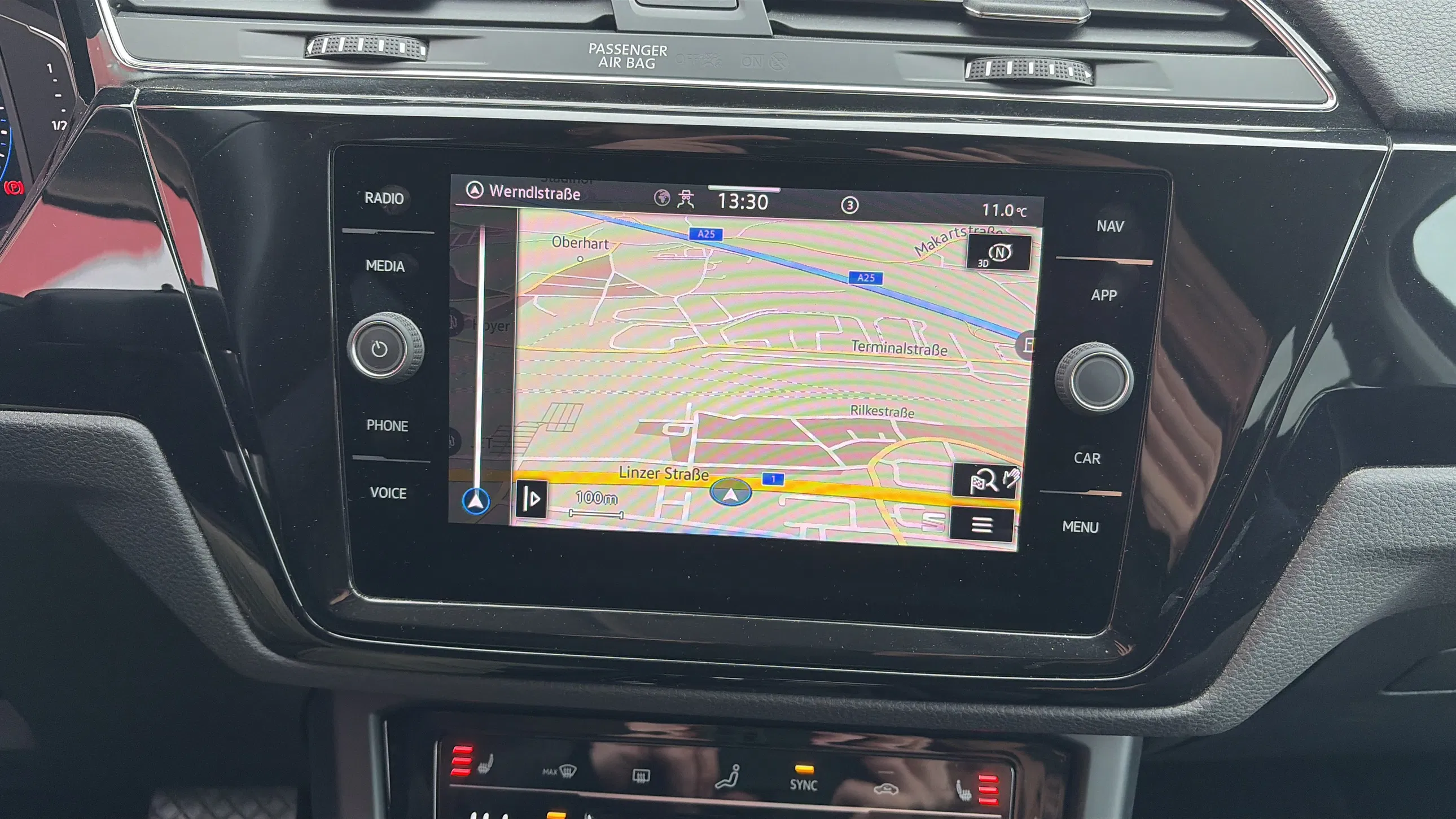Volkswagen Touran 2.0 TDI BMT Highline | Bild 15 von 25