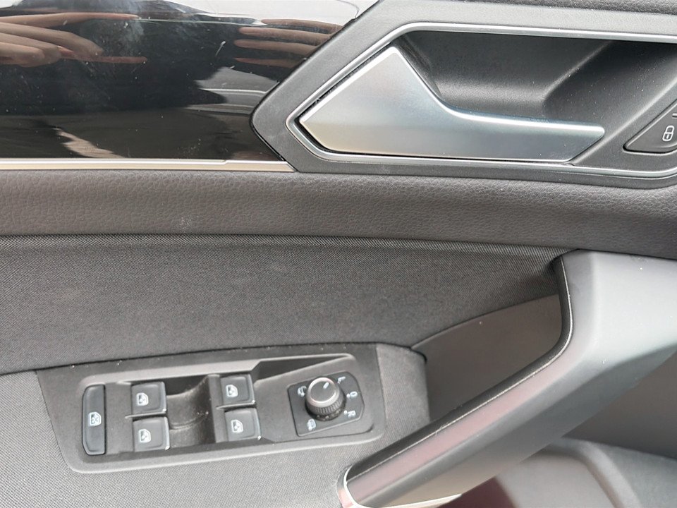 Volkswagen Touran 2.0 TDI BMT Highline | Bild 6 von 25