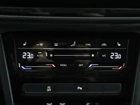 VW Touran Comfortline 2.0 TDI DSG | Thumbnail 17 von 23