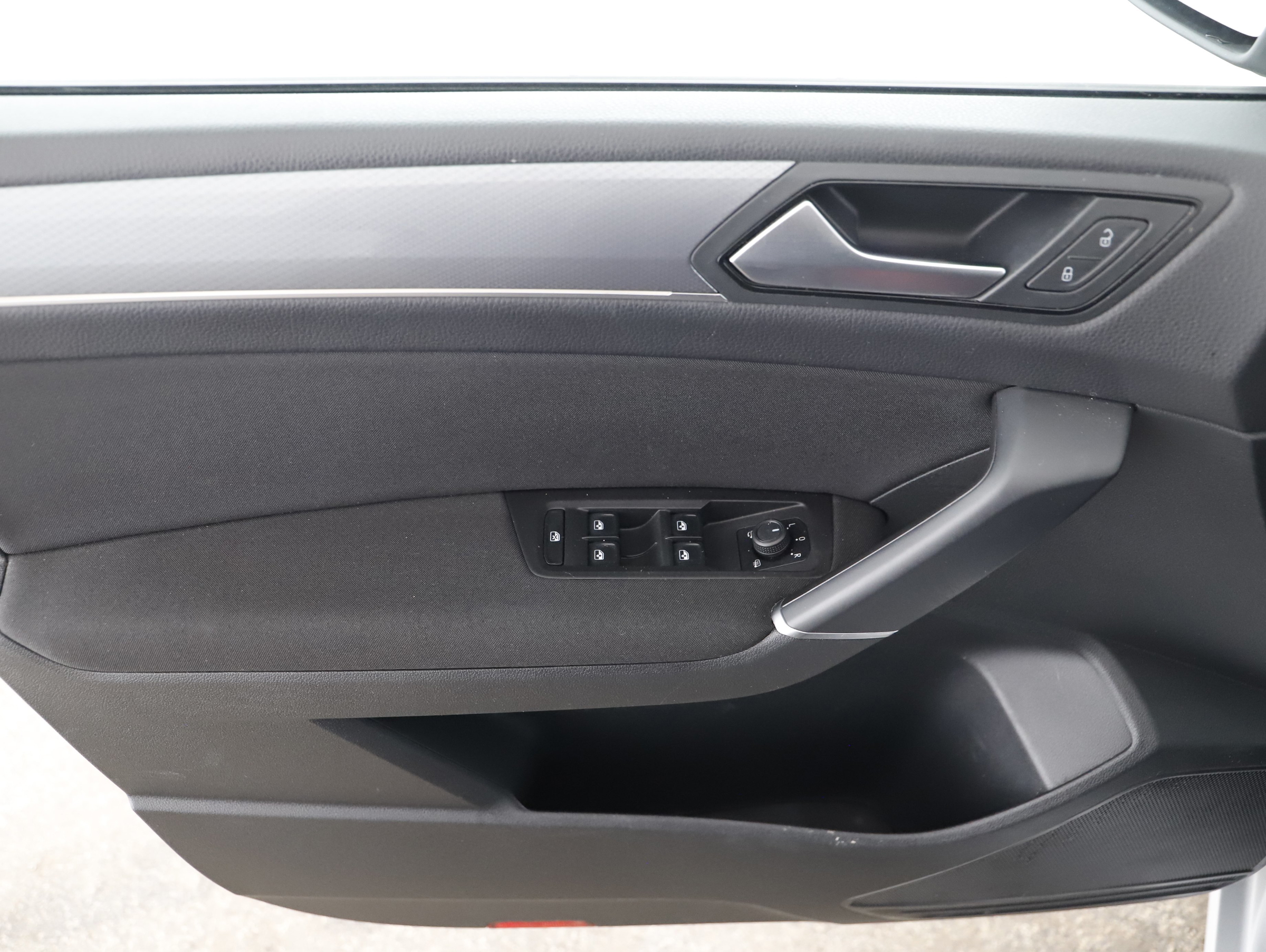 VW Touran Comfortline 2.0 TDI DSG | Bild 5 von 23